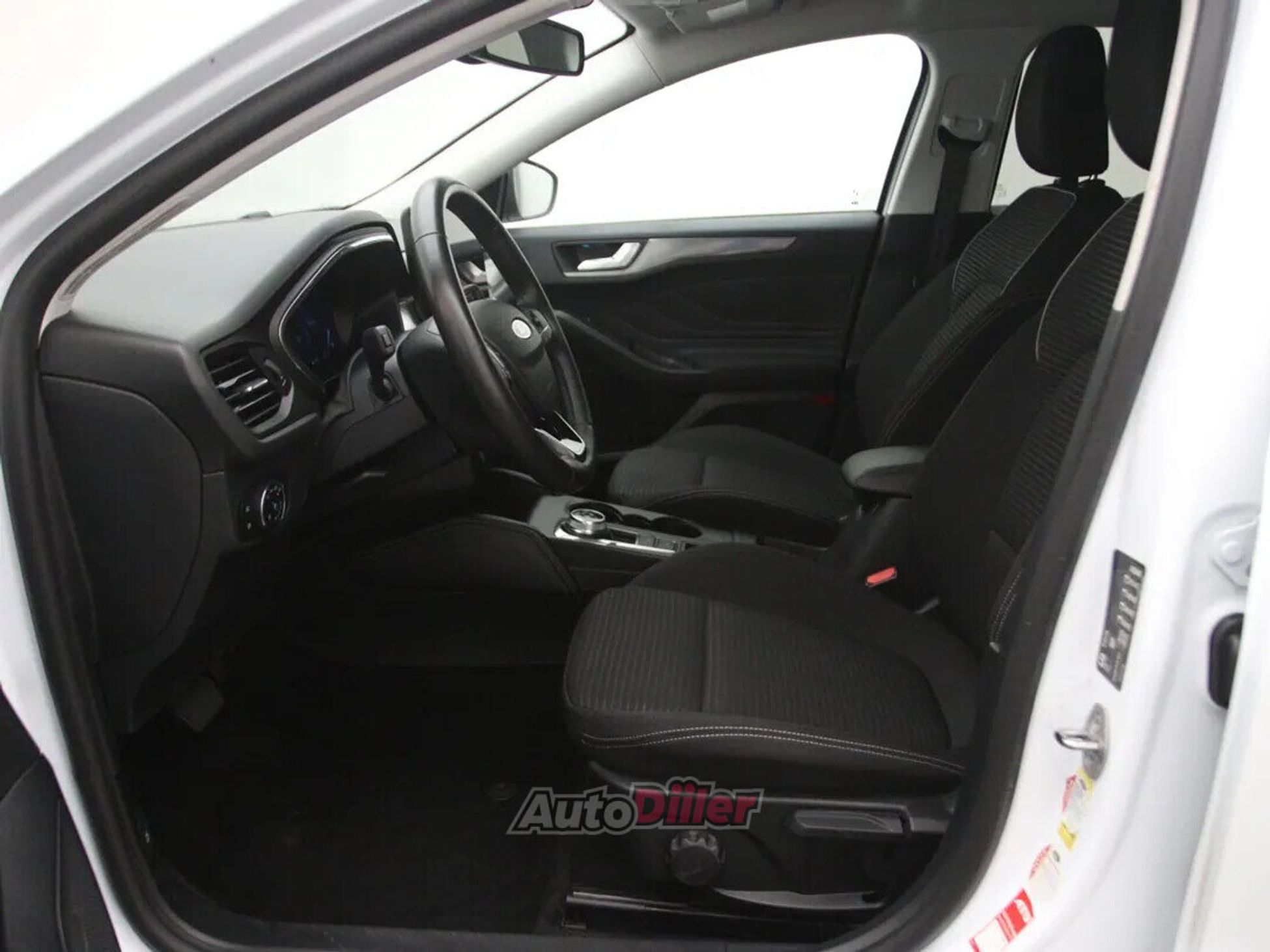 Ford Focus Titanium X 1.5 85kW 2023, kuva 4/10