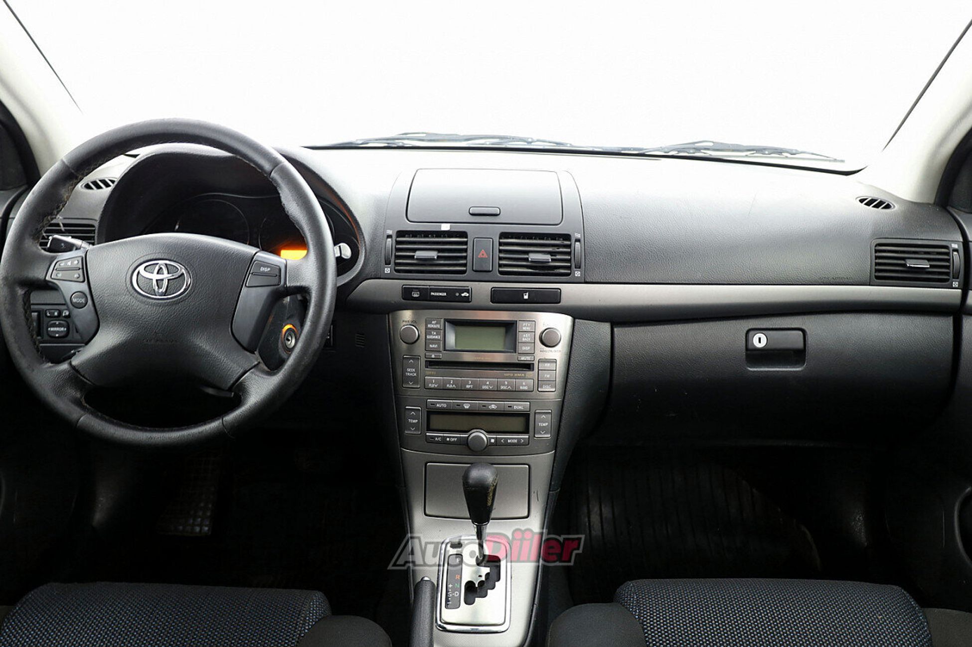 Toyota Avensis 1.8 95kW 2008, photo 5/7