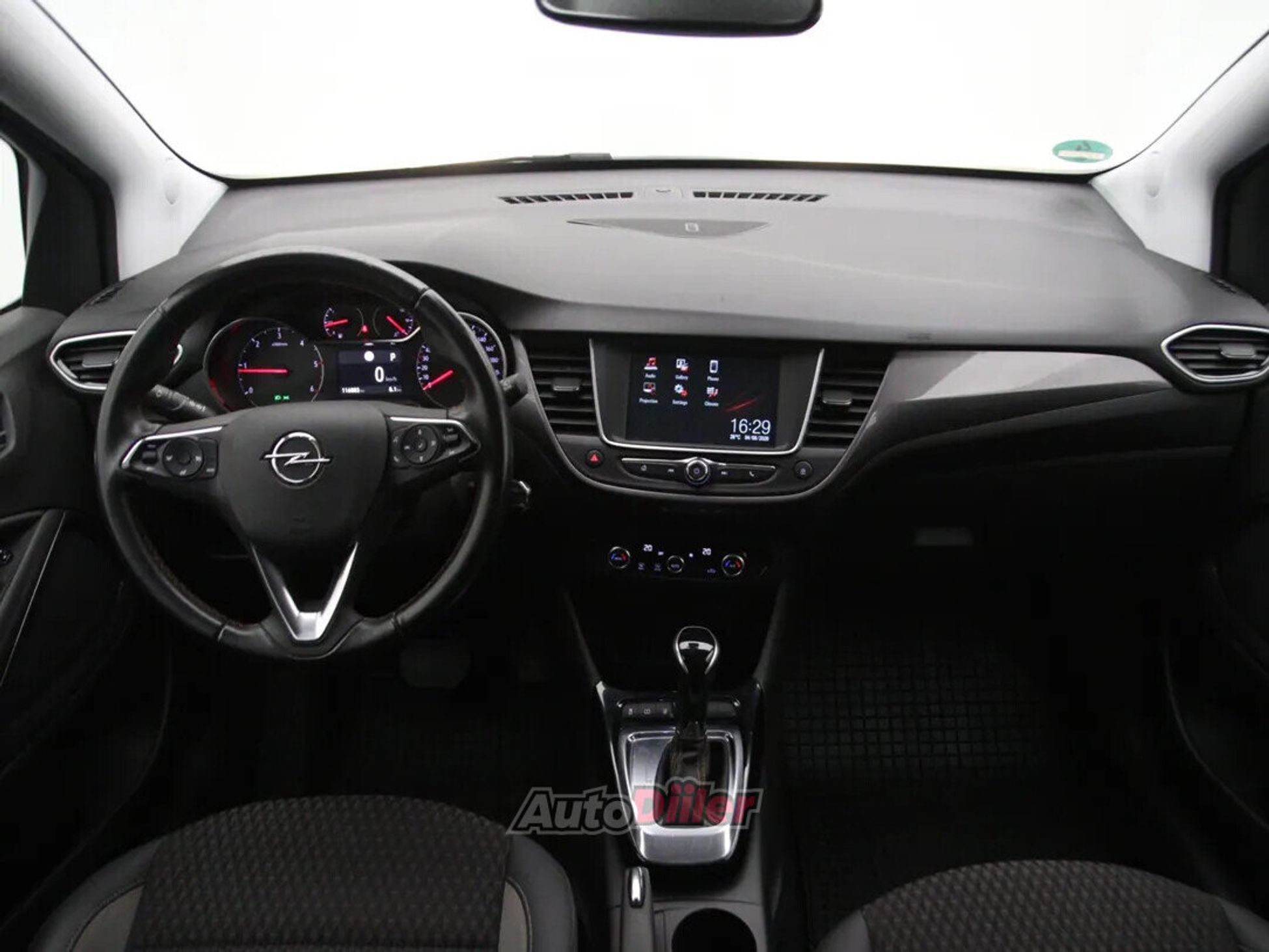 Opel Crossland Innovation 1.5 88kW 2019, kuva 2/10