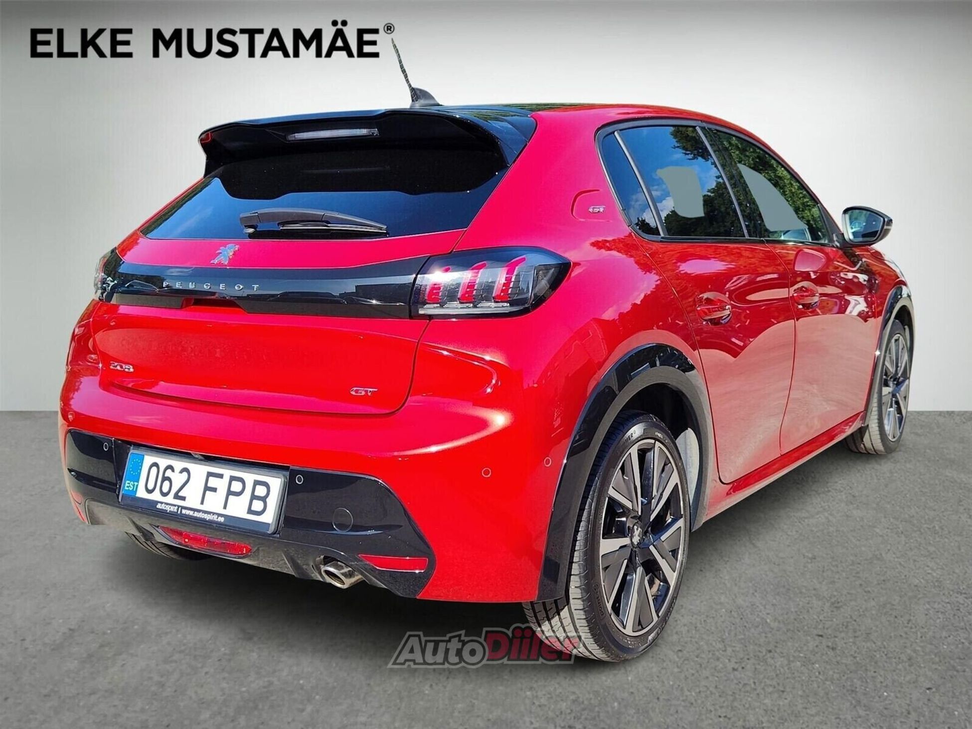 Peugeot 208 1.2 74kW 2021, photo 2/10