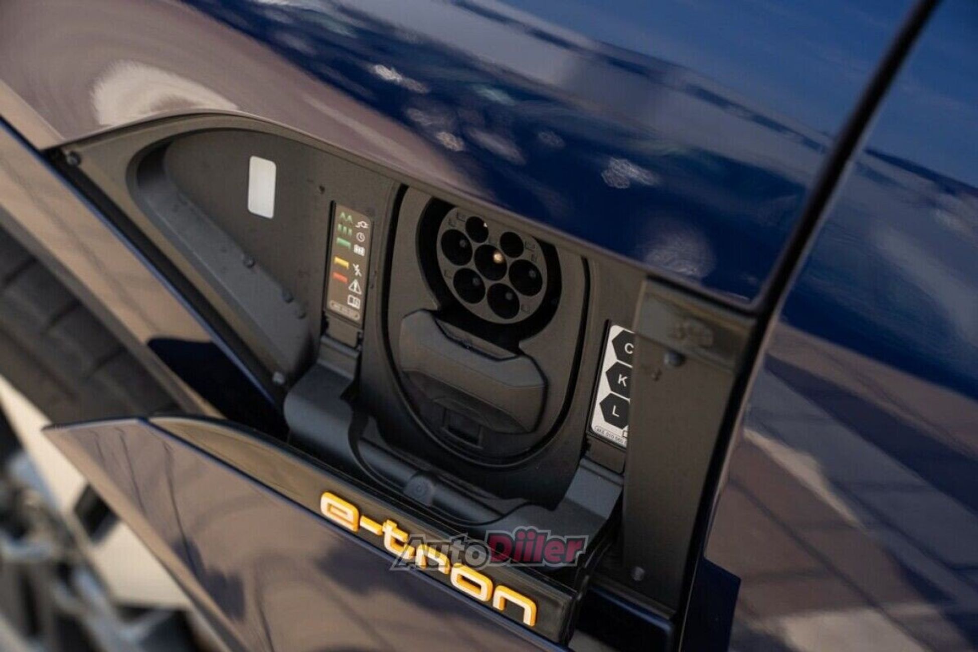 Audi e-tron 300kW 2023, photo 5/10