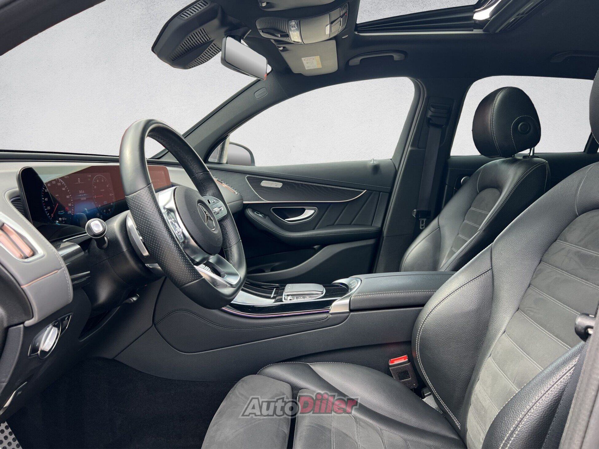 Mercedes-Benz EQC 2020, kuva 7/10