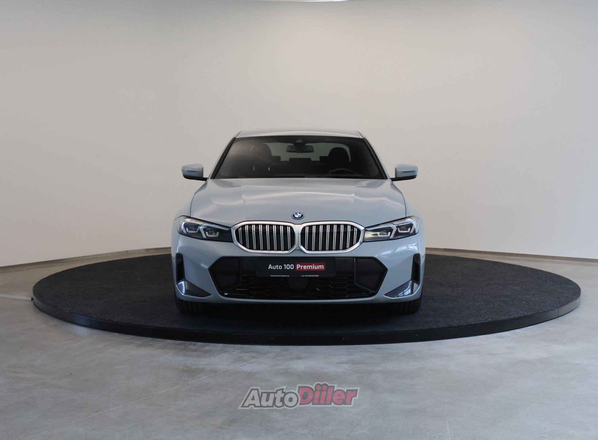BMW 330 2024, kuva 7/10