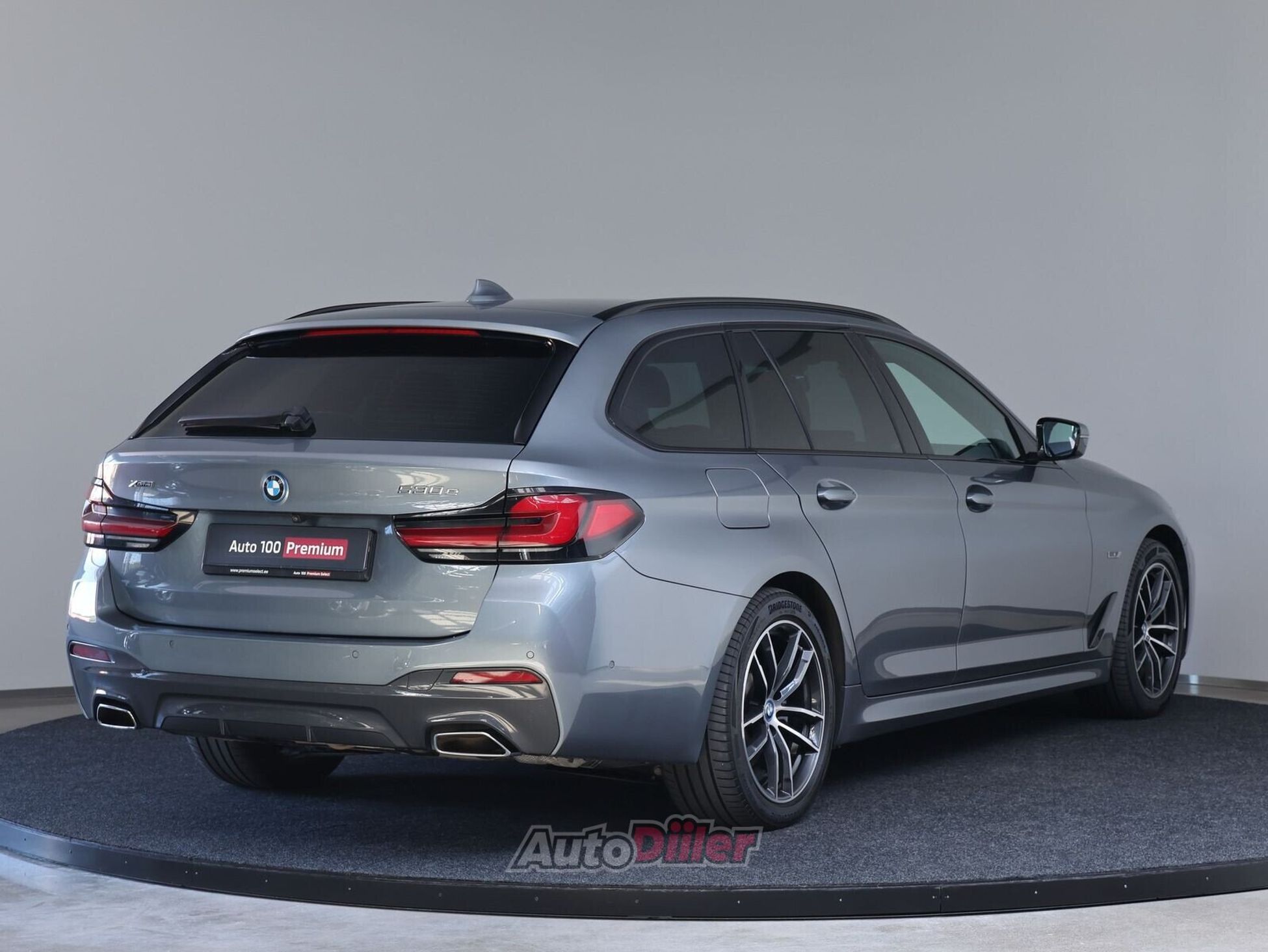BMW 530 e xDrive M-Sportpakett 2.0 135kW 2022, kuva 3/10