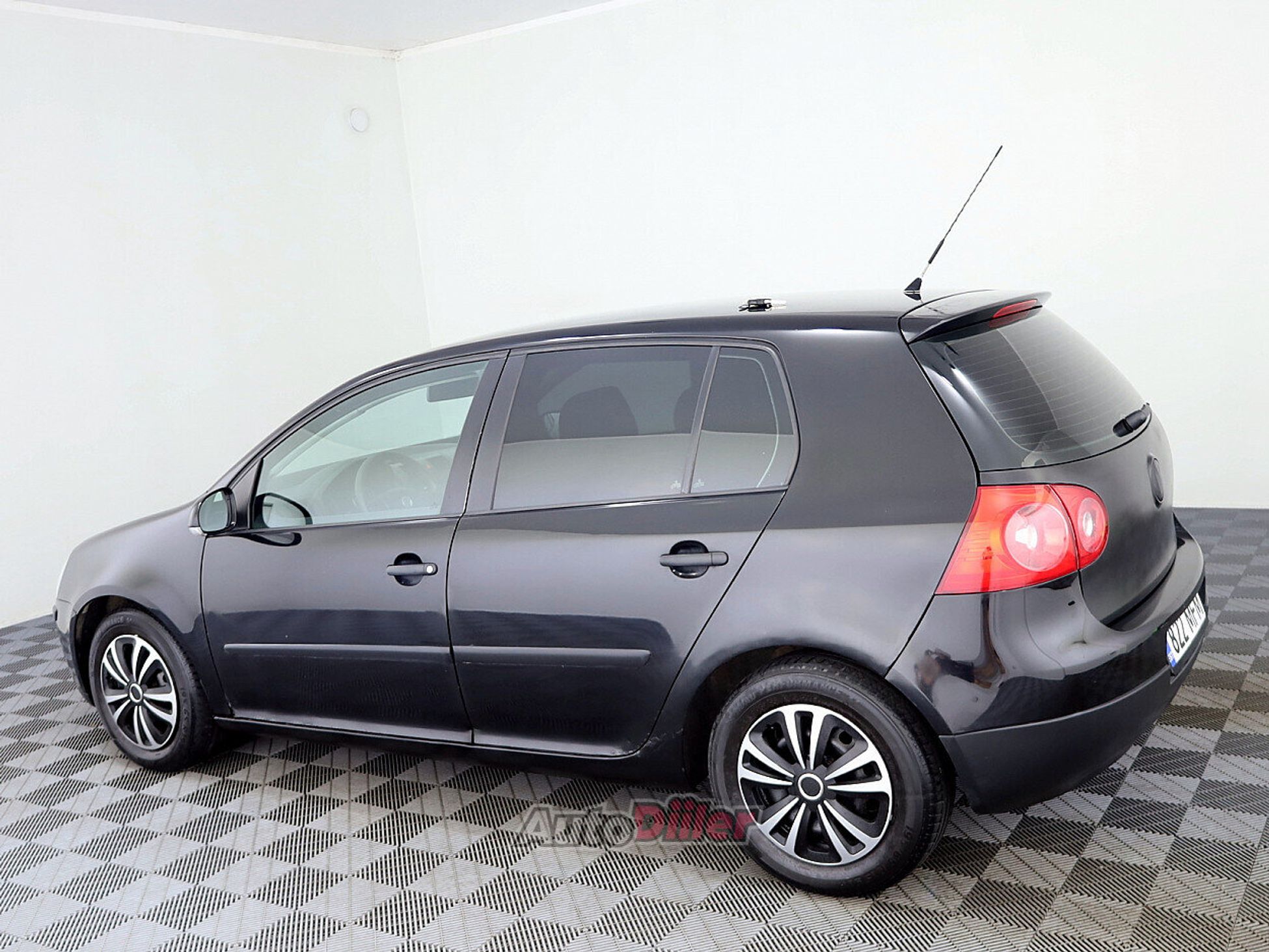 Volkswagen Golf 1.6 85kW 2006, photo 4/7
