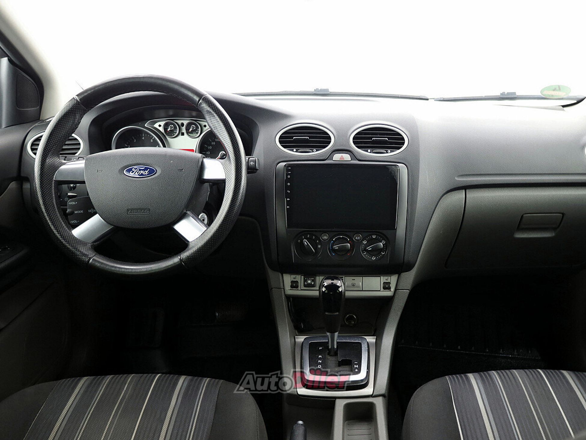 Ford Focus 1.6 74kW 2008, photo 5/7