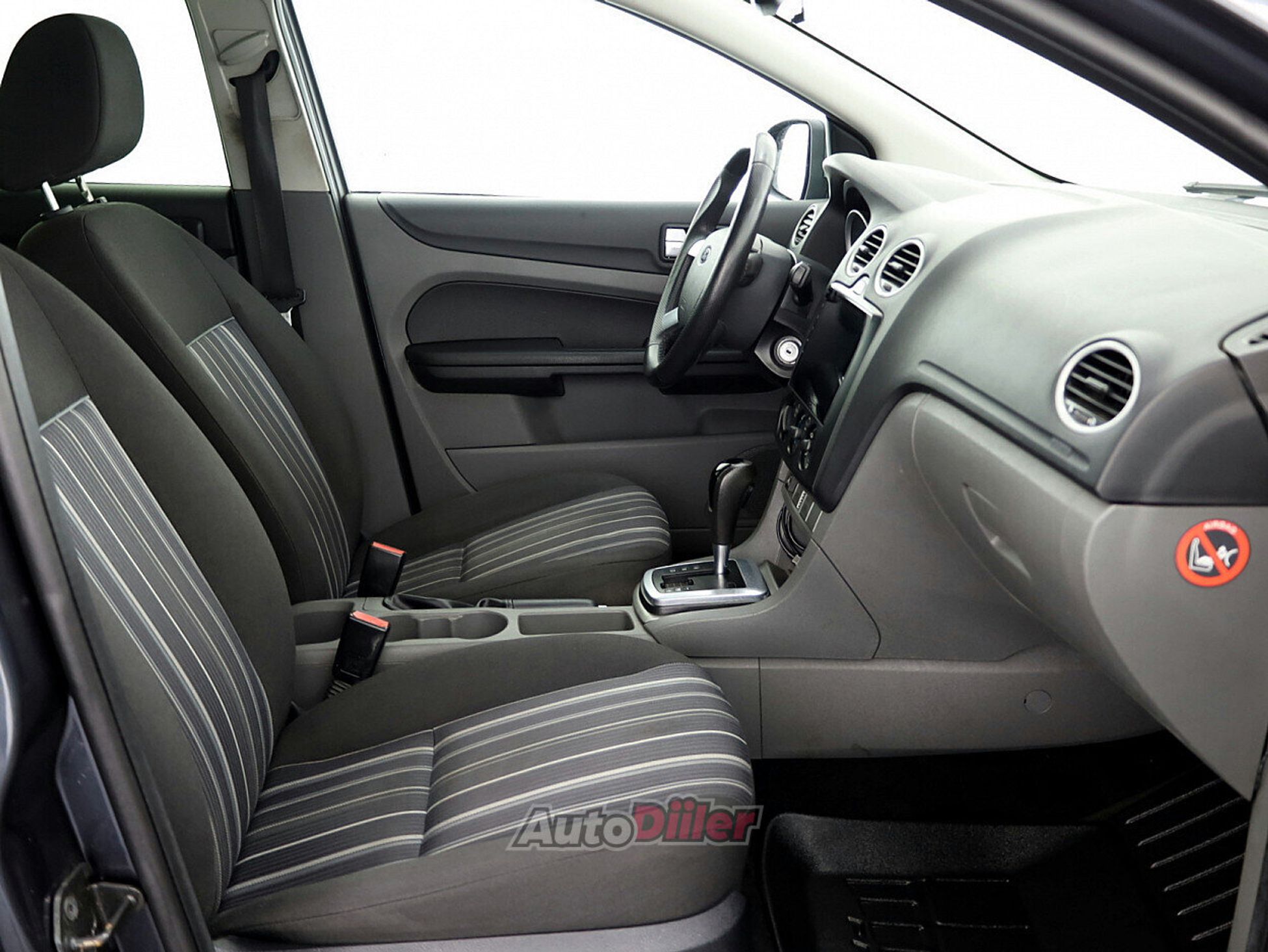Ford Focus 1.6 74kW 2008, photo 6/7