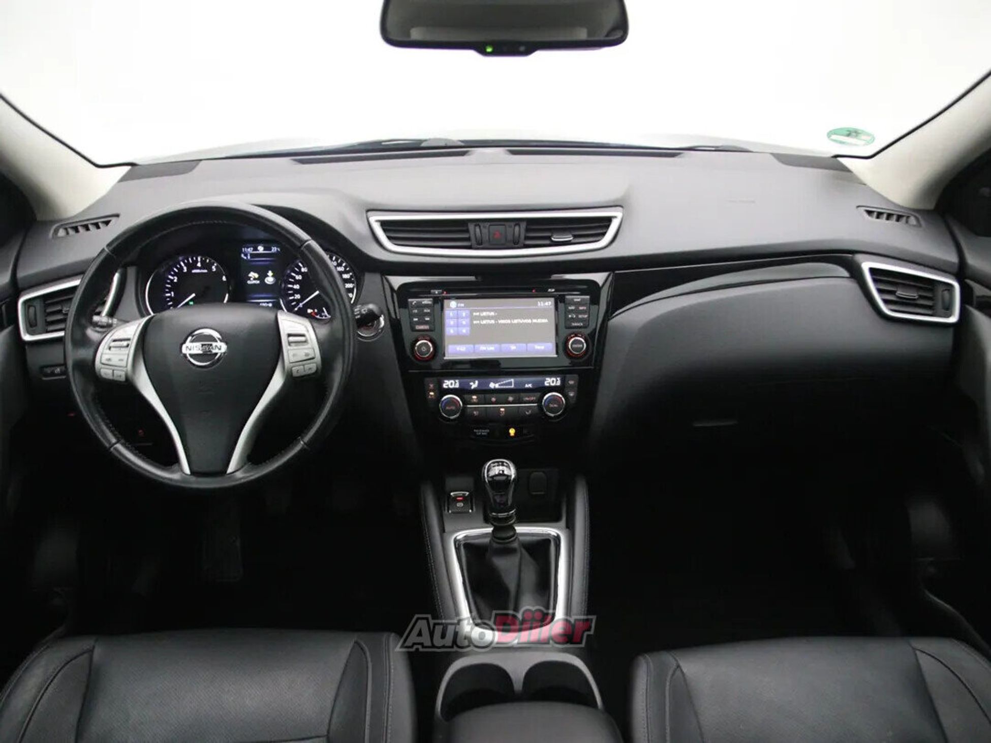 Nissan Qashqai Tekna 1.6 120kW 2017, photo 2/10