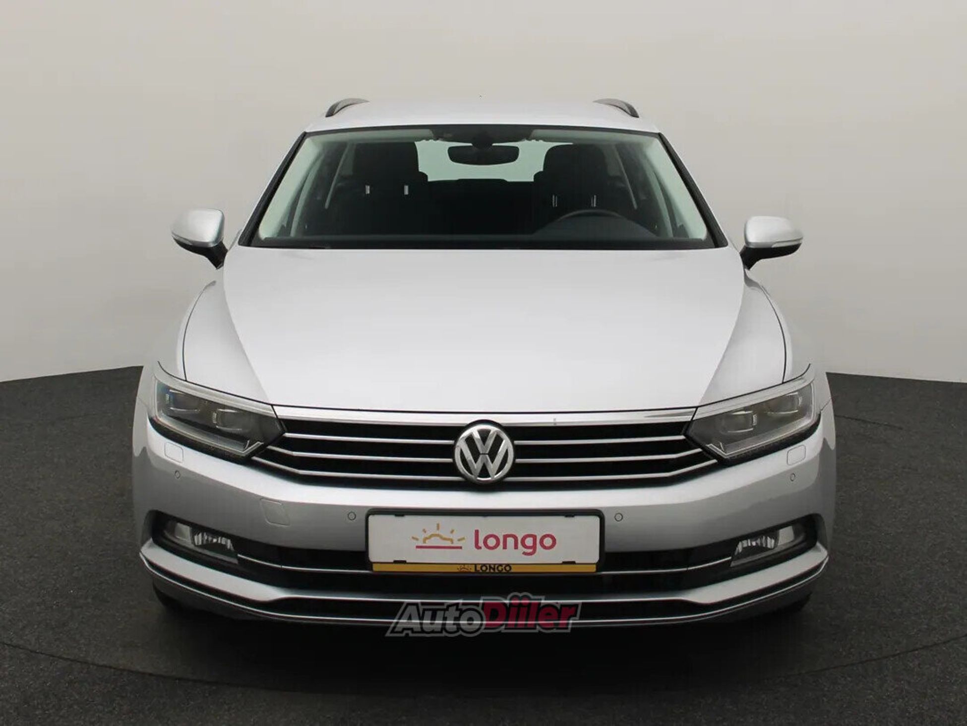 Volkswagen Passat 2019, photo 3/10