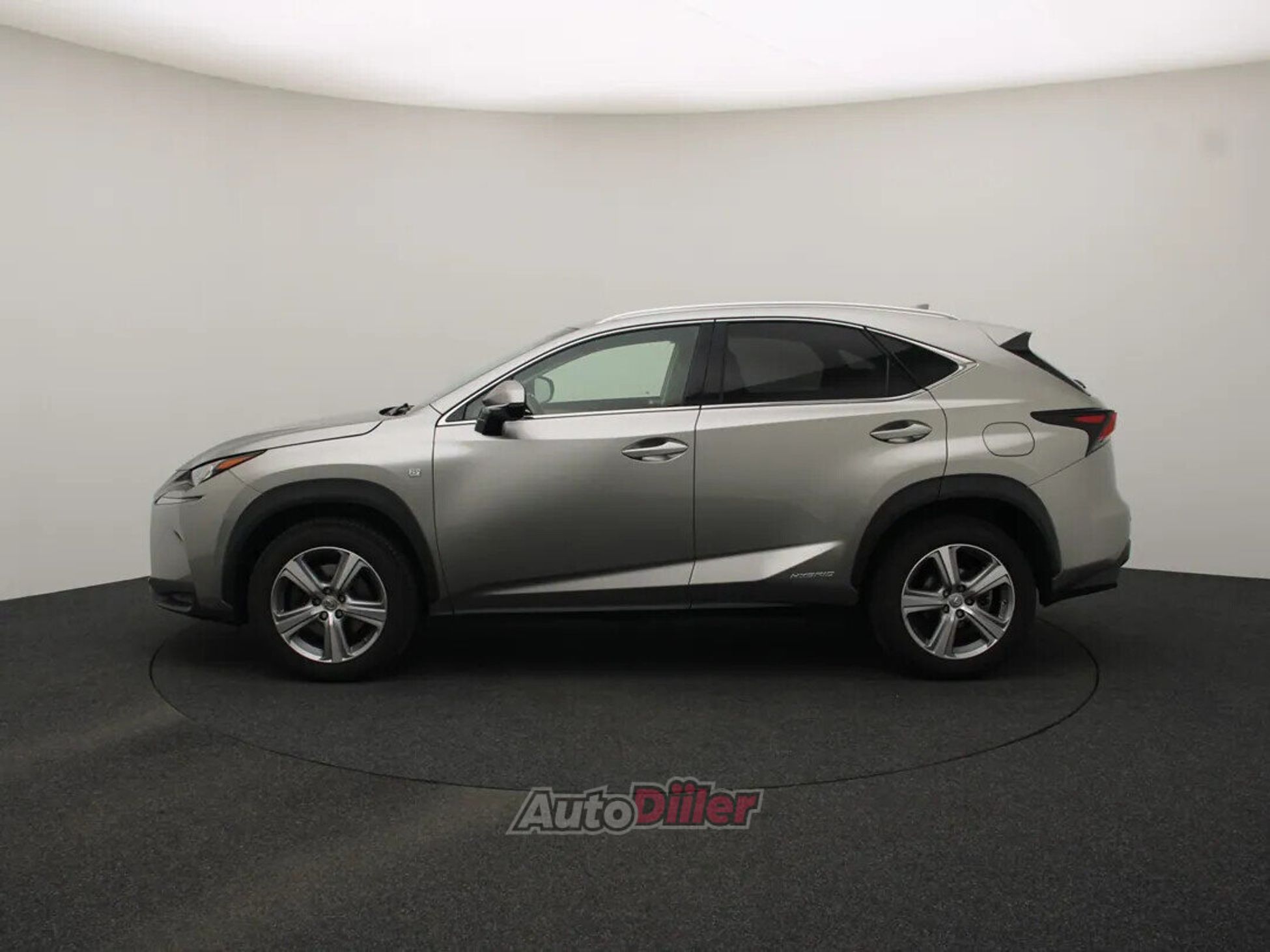Lexus NX 300h AWD 25th Edition 2.5 145kW 2016, photo 6/10