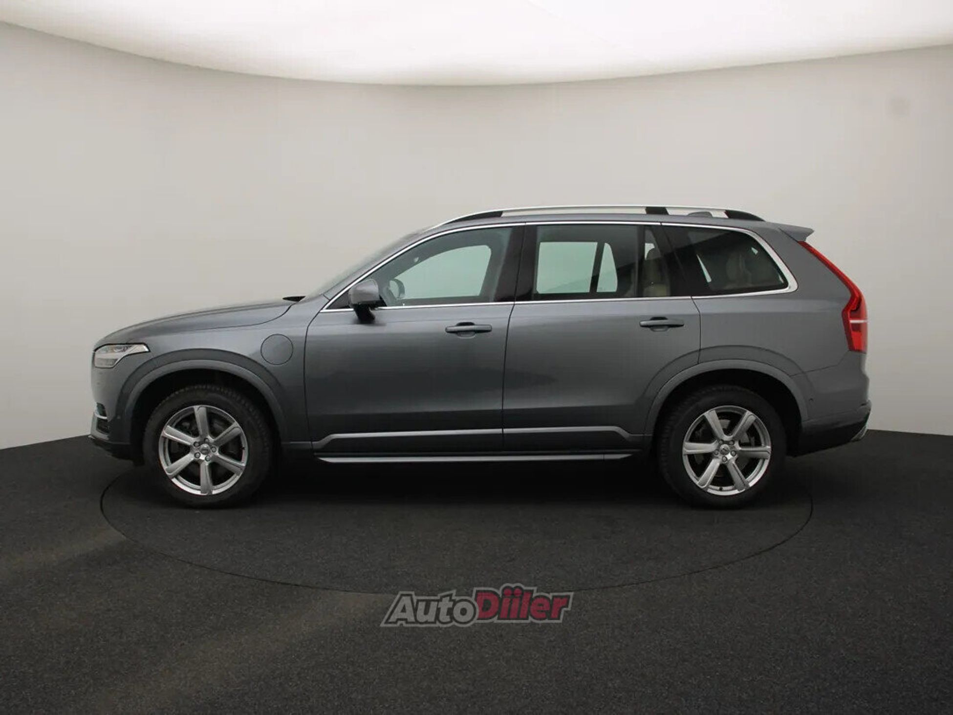 Volvo XC90 Momentum 2.0 288kW 2016, photo 6/10