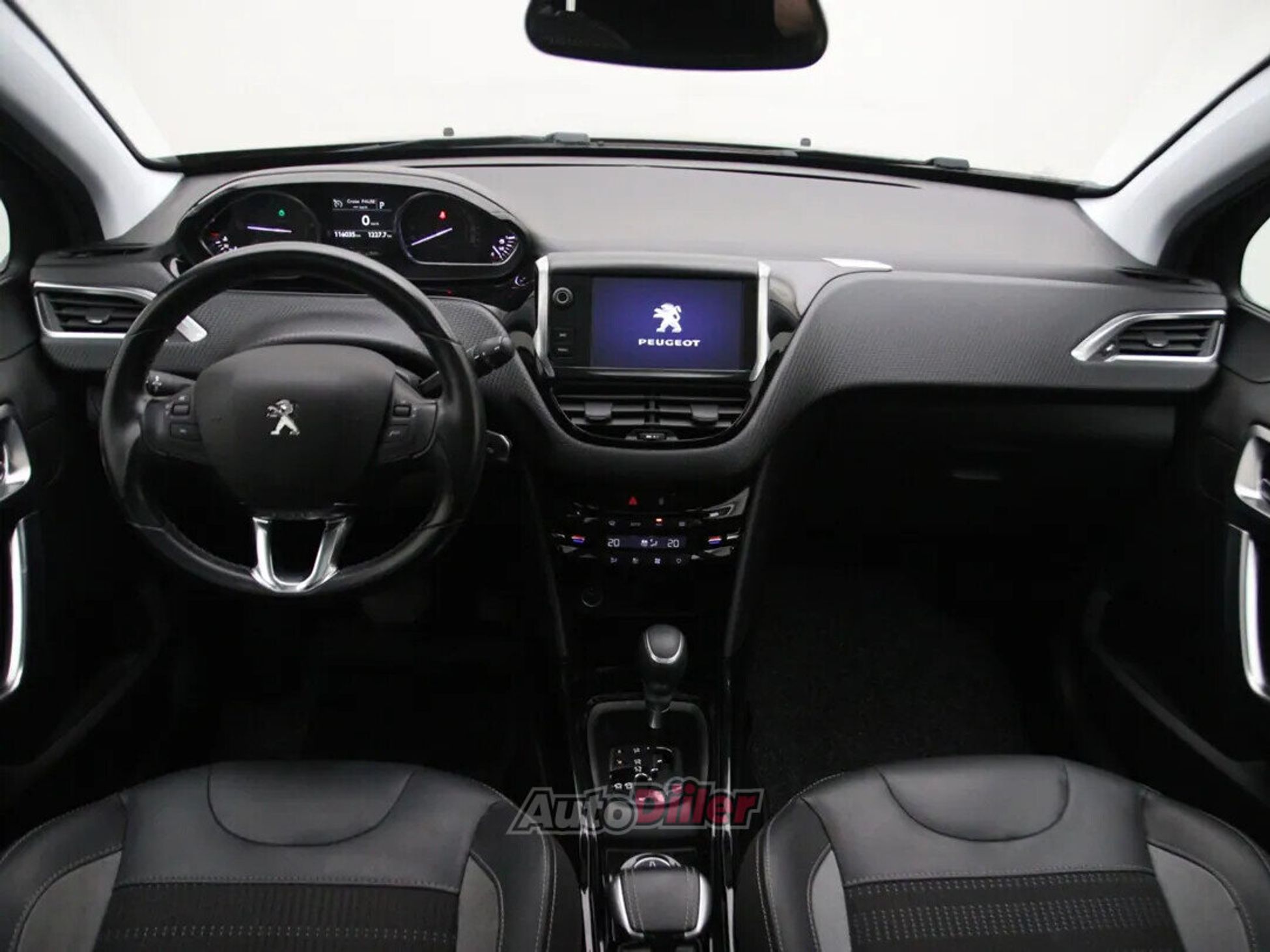 Peugeot 2008 GT-Line 1.2 81kW 2019, kuva 2/10