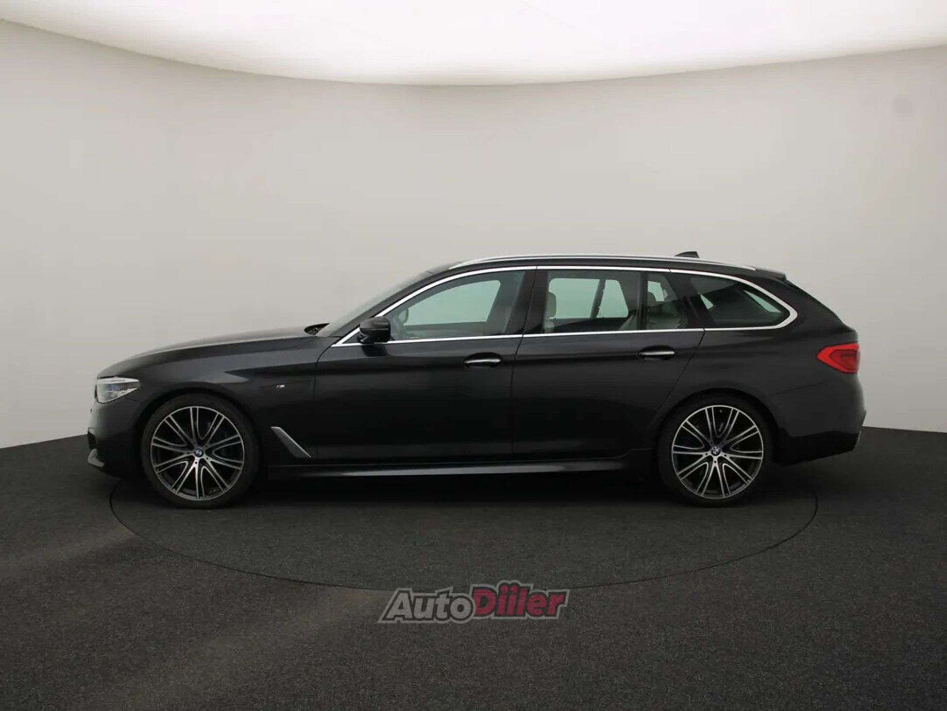BMW 530 High Executive 3.0 195kW 2018, photo 6/10
