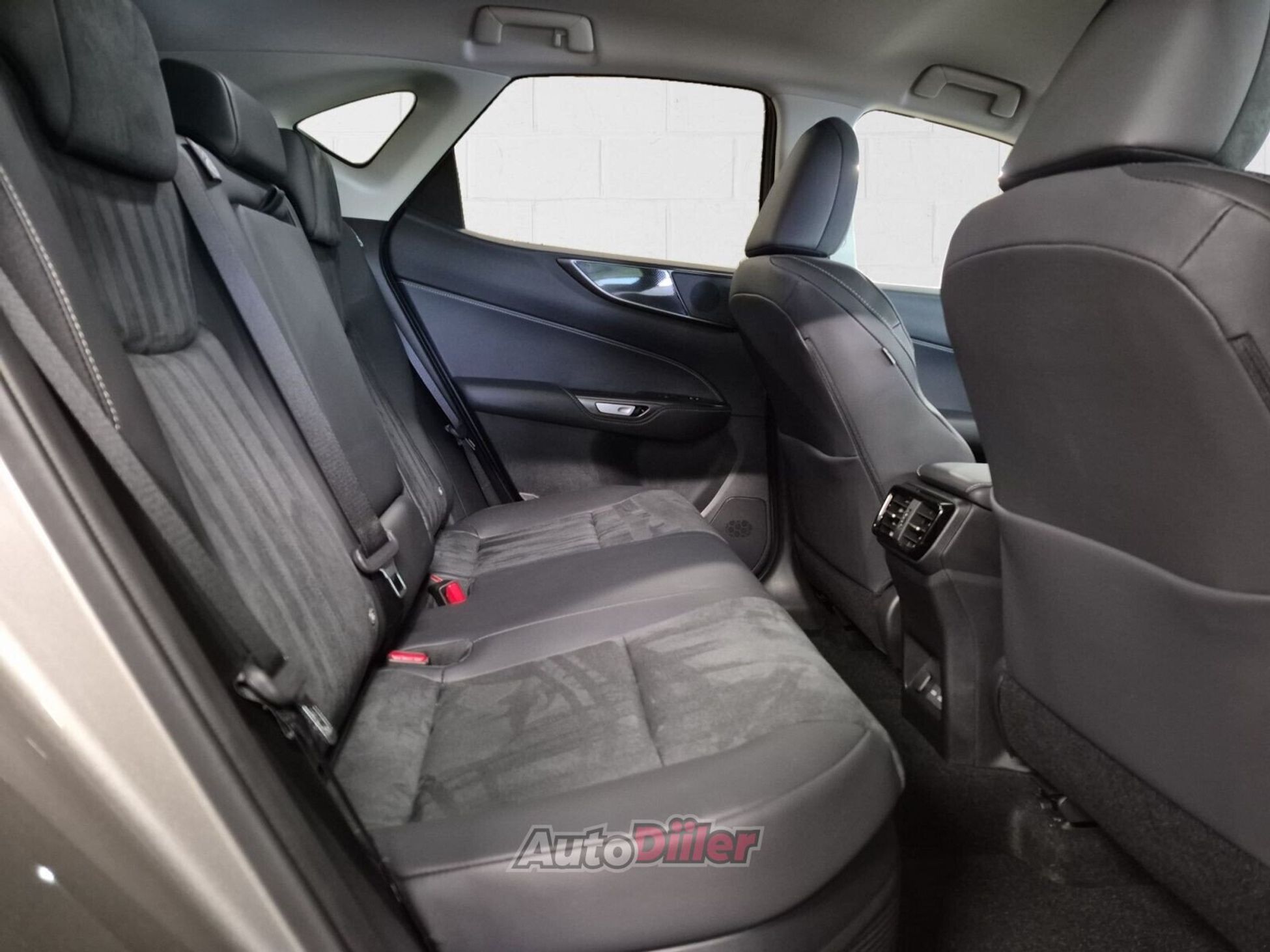 Lexus NX 350h 2025, kuva 7/10