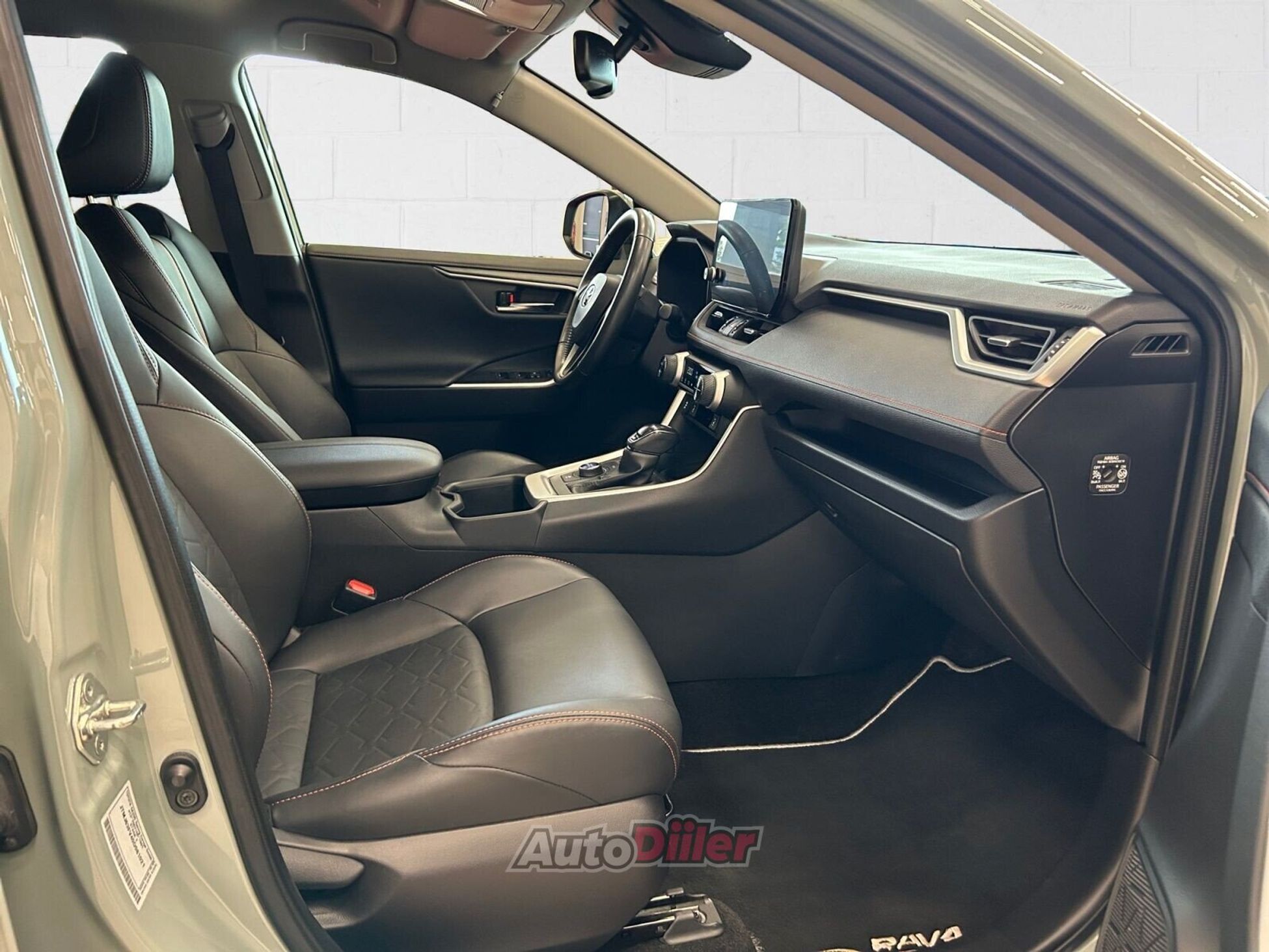 Toyota RAV4 2023, kuva 6/10