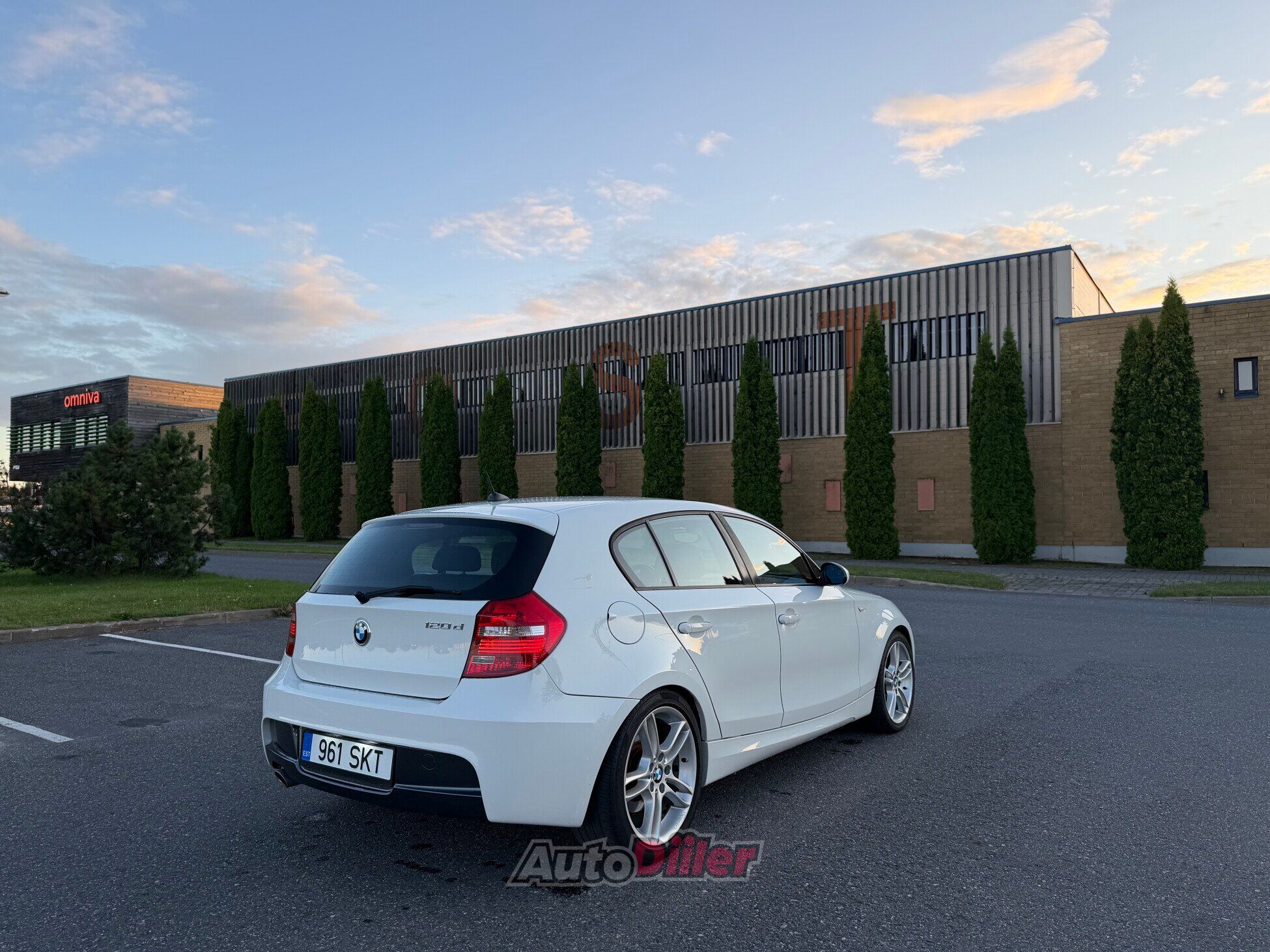 BMW 120 2.0 130kW 2008, kuva 2/10
