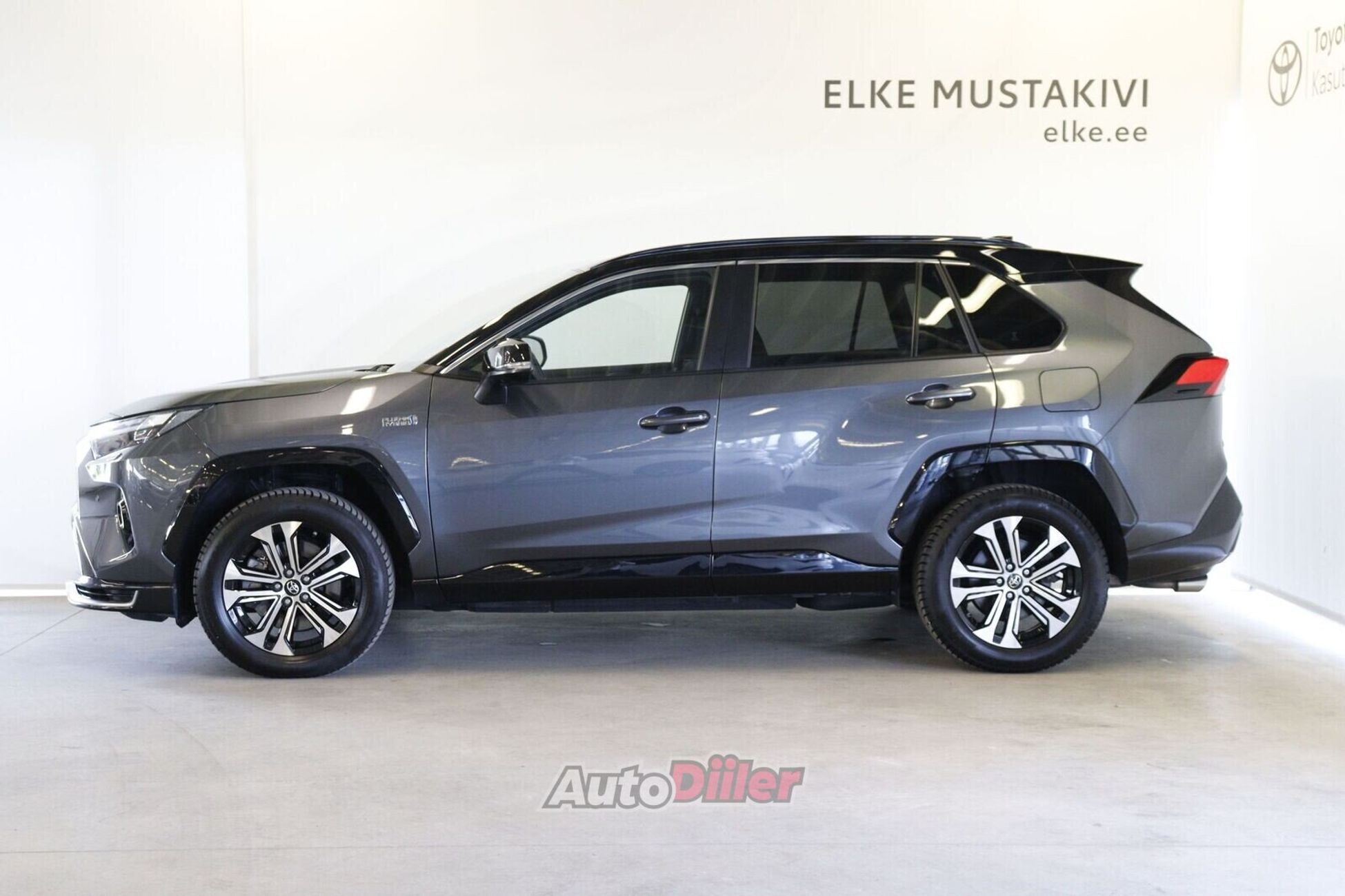 Toyota RAV4 Premium 2.5 136kW 2024, kuva 3/10