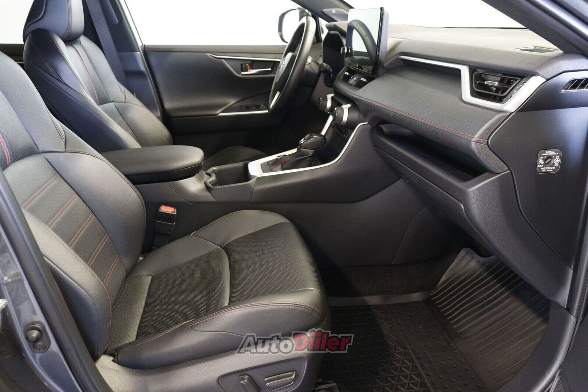 Toyota RAV4 Premium 2.5 136kW 2024, kuva 6/10