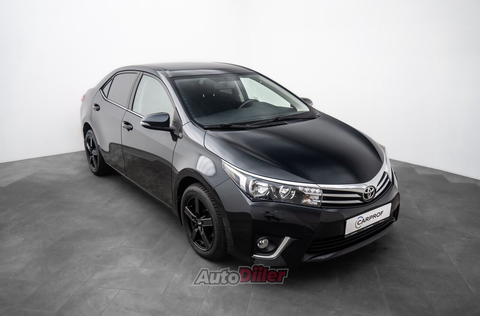 Toyota Corolla 1.6 97kW 2015, photo 5/10