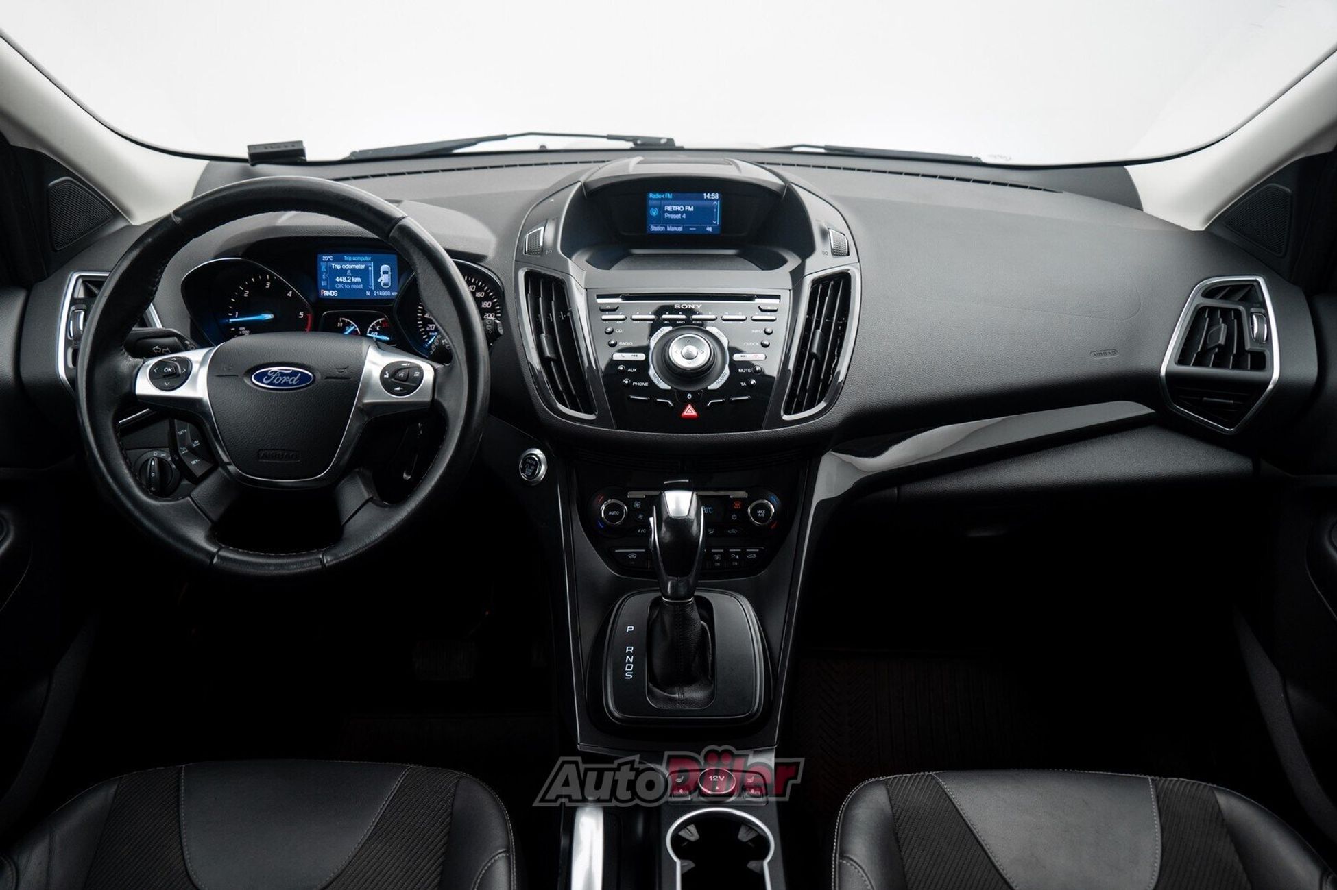 Ford Kuga 2.0 103kW 2014, photo 2/10
