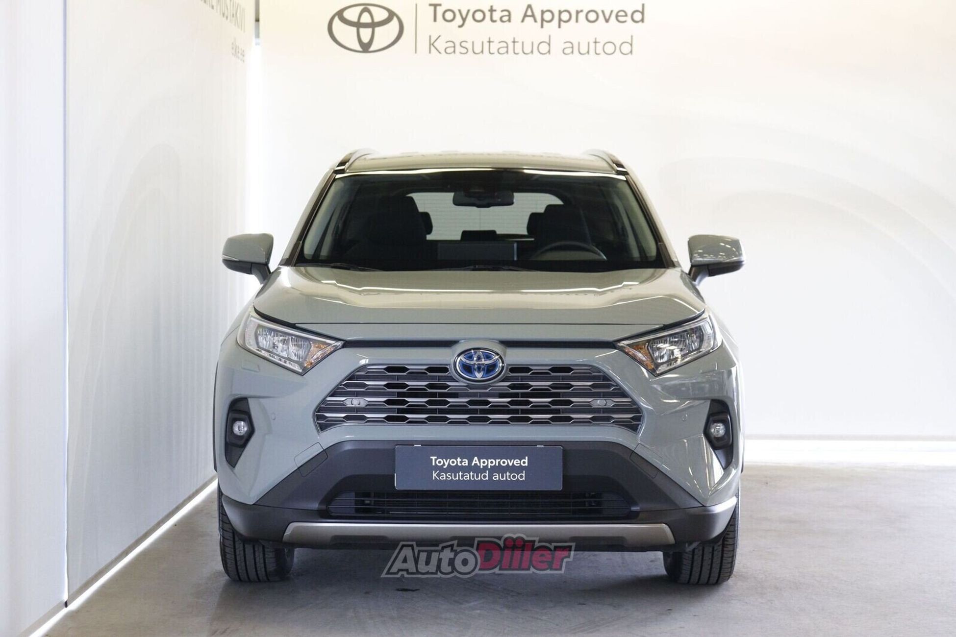 Toyota RAV4 Luxury Limited 2.5 131kW 2025, kuva 5/10