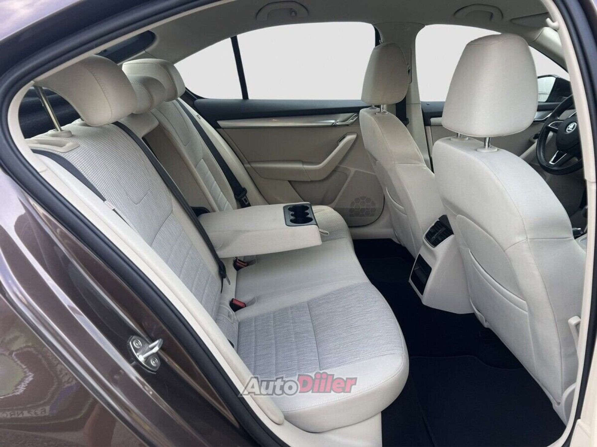 Skoda Octavia 1.4 110kW 2015, kuva 7/10