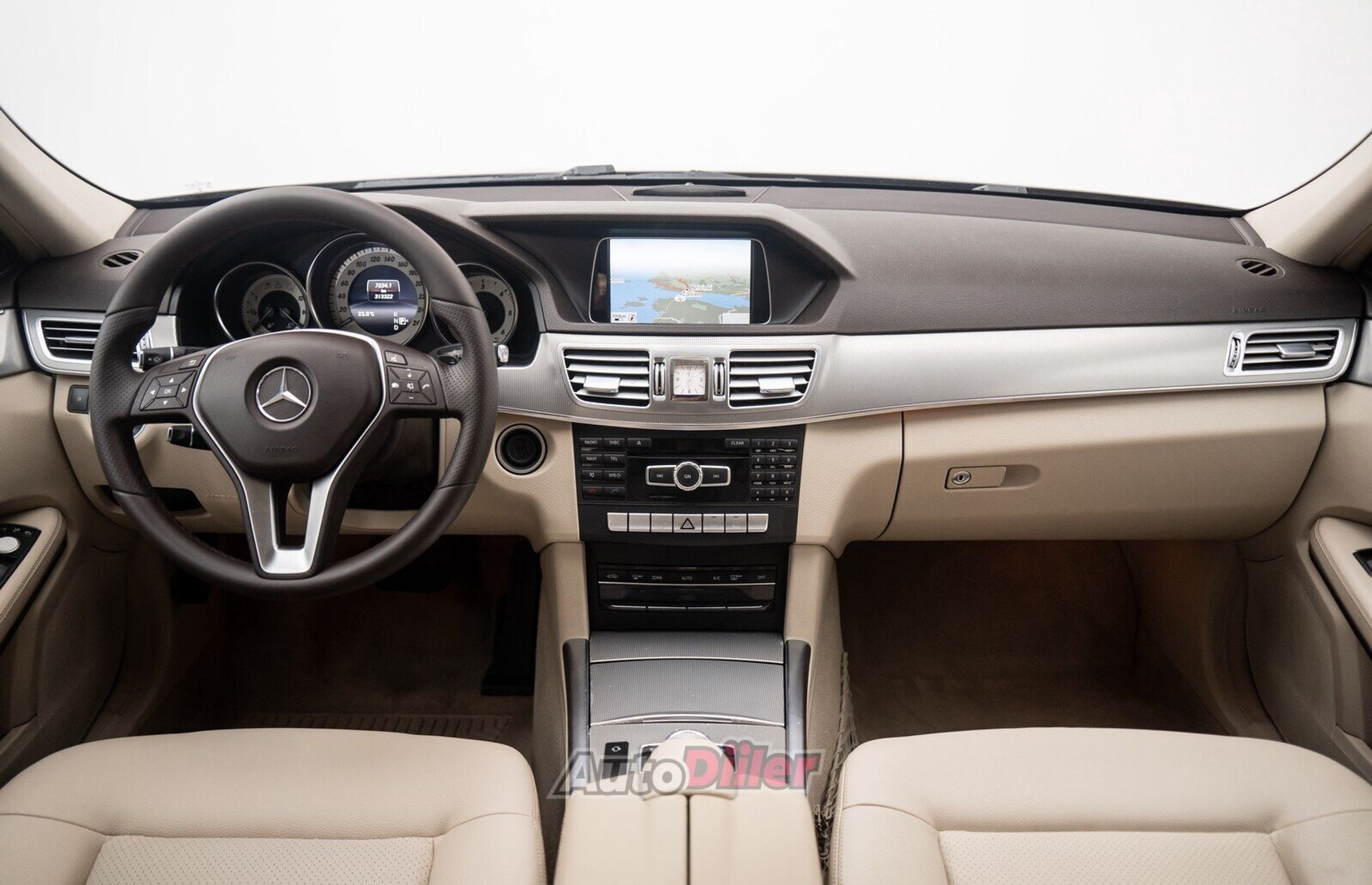 Mercedes-Benz E 250 2.1 150kW 2014, kuva 2/10