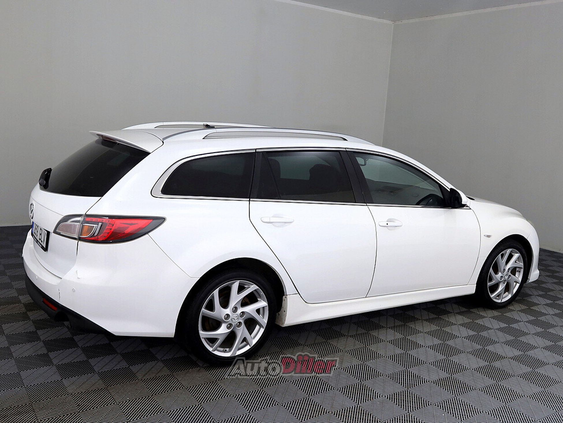 Mazda 6 2.0 114kW 2011, photo 3/7