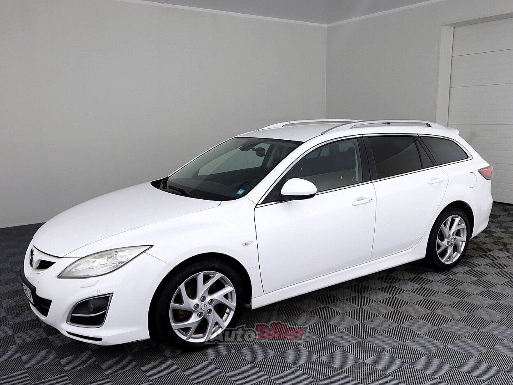 Mazda 6 2.0 114kW 2011, photo 2/7