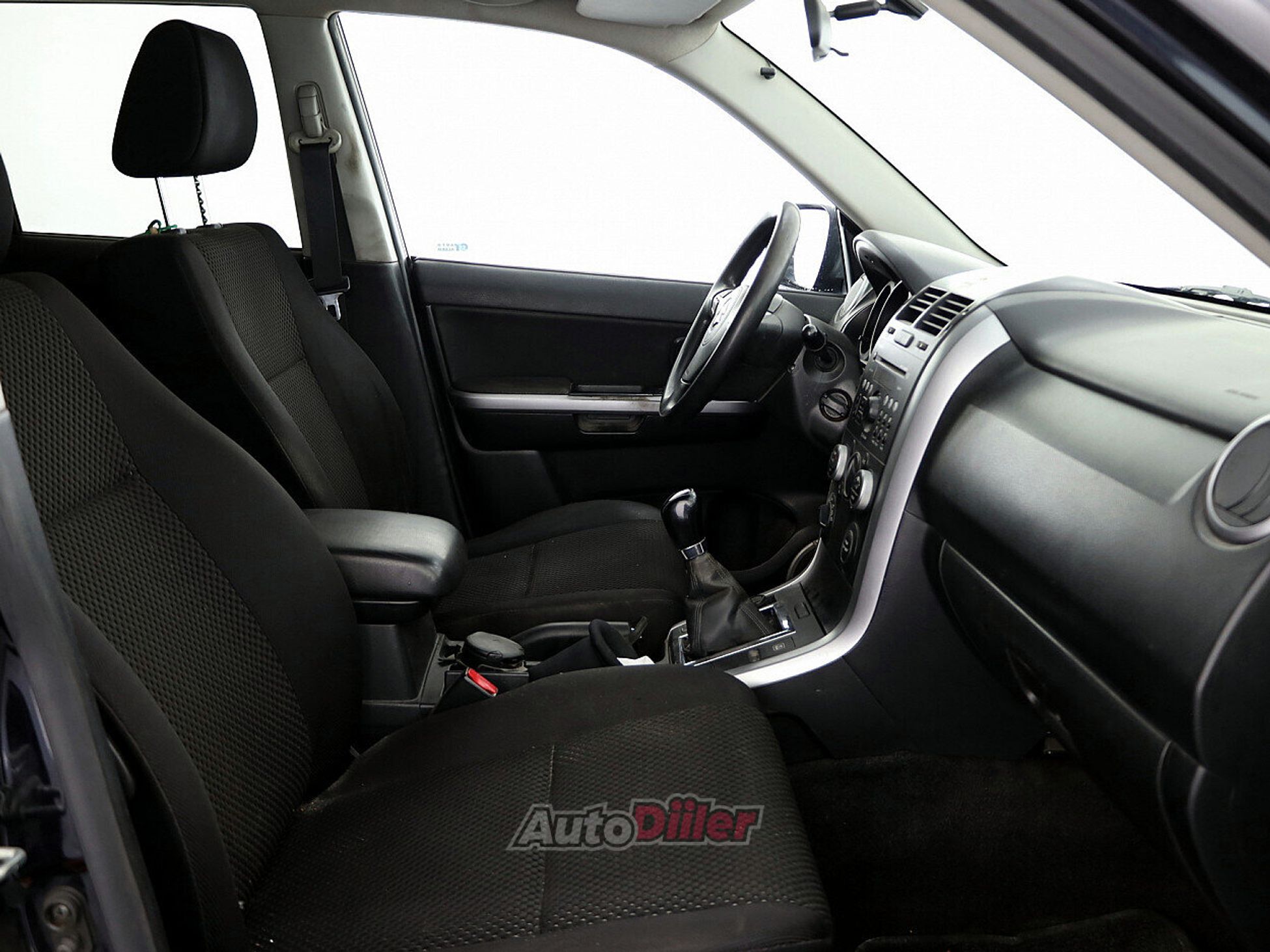 Suzuki Grand Vitara 2.4 124kW 2010, photo 6/7