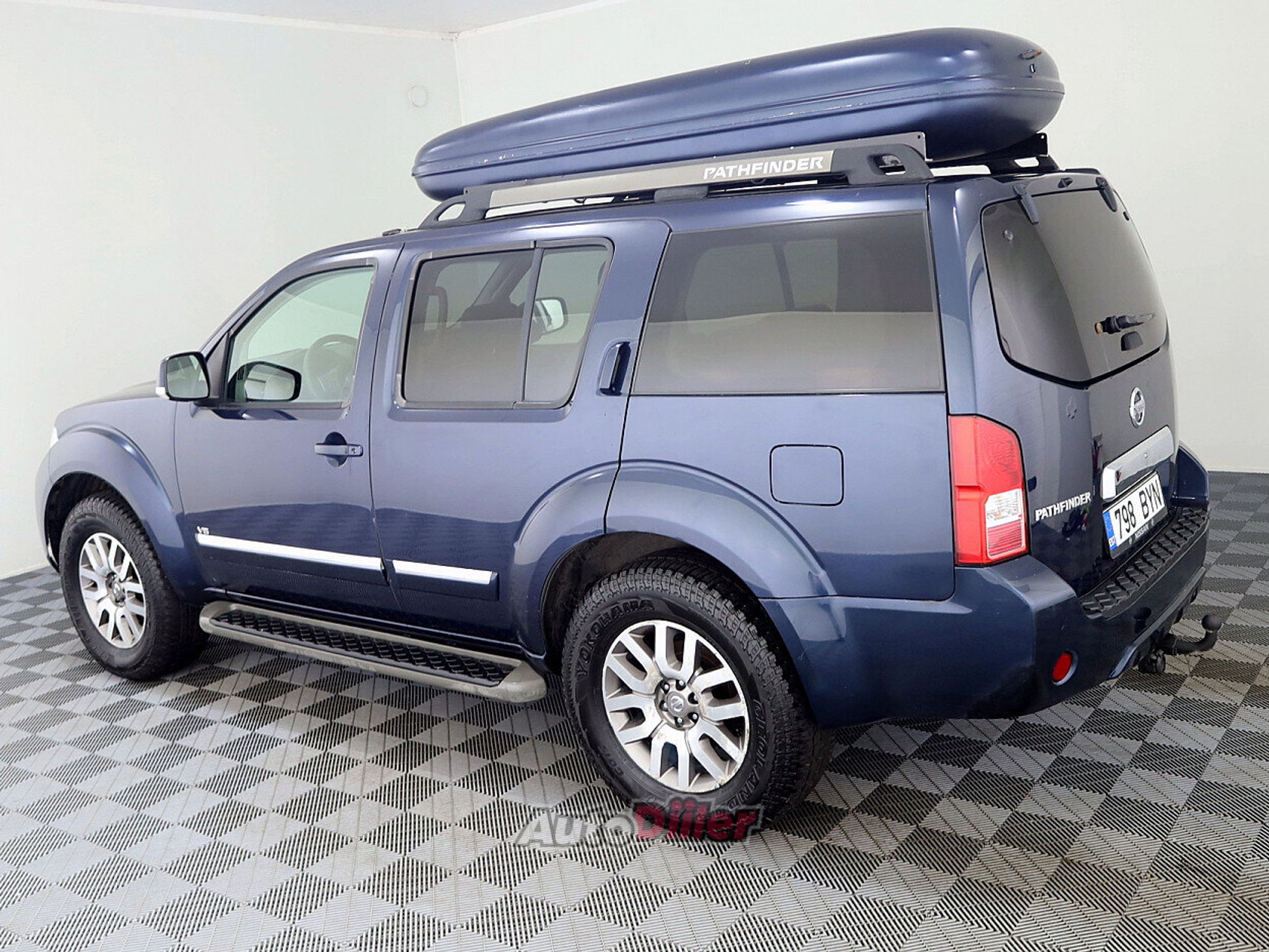 Nissan Pathfinder 3.0 170kW 2011, photo 4/8