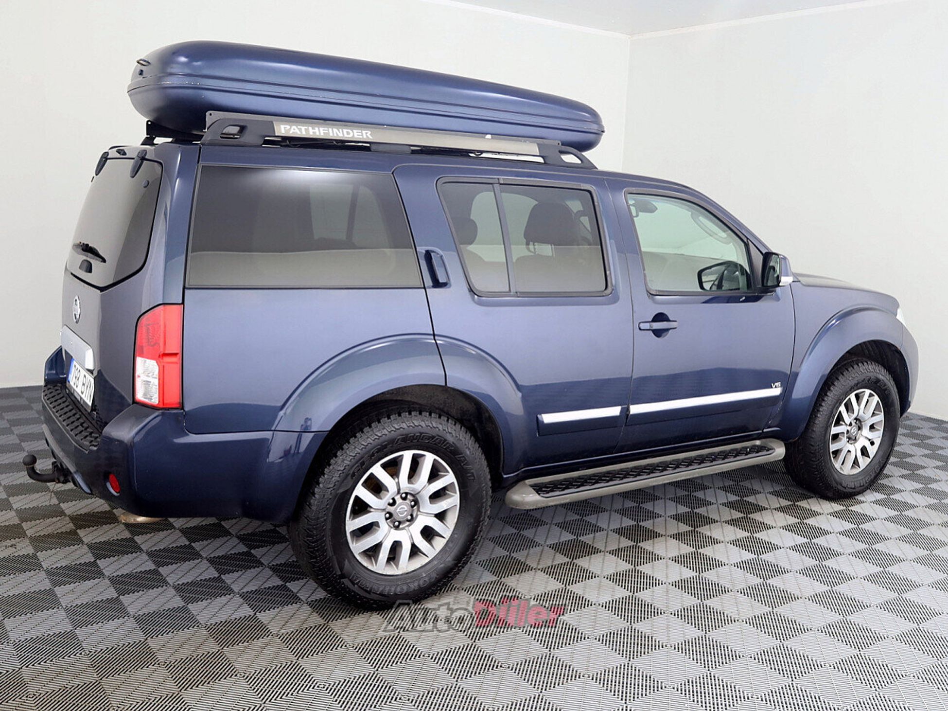 Nissan Pathfinder 3.0 170kW 2011, photo 3/8