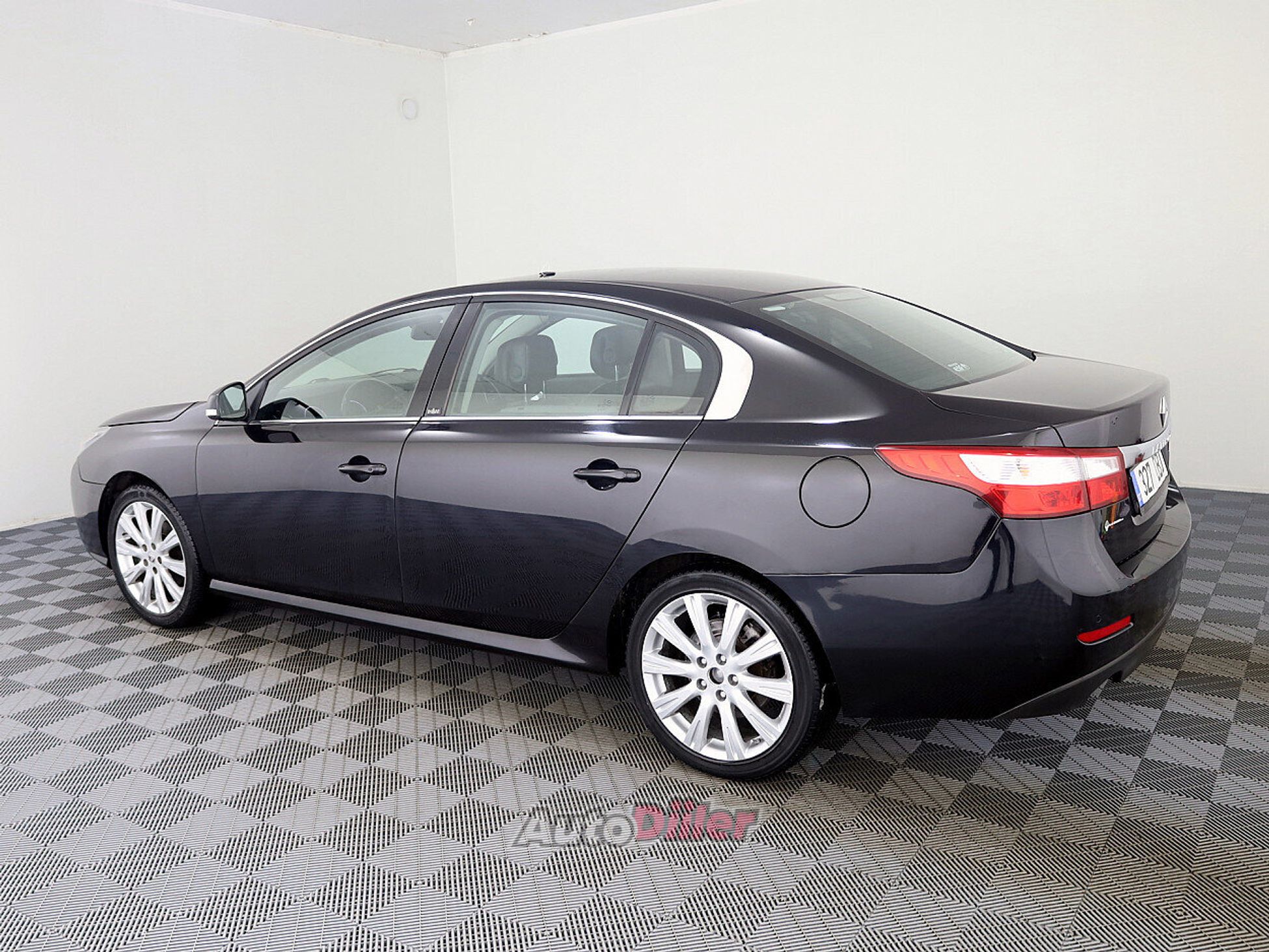 Renault Latitude 2.0 127kW 2011, photo 4/10