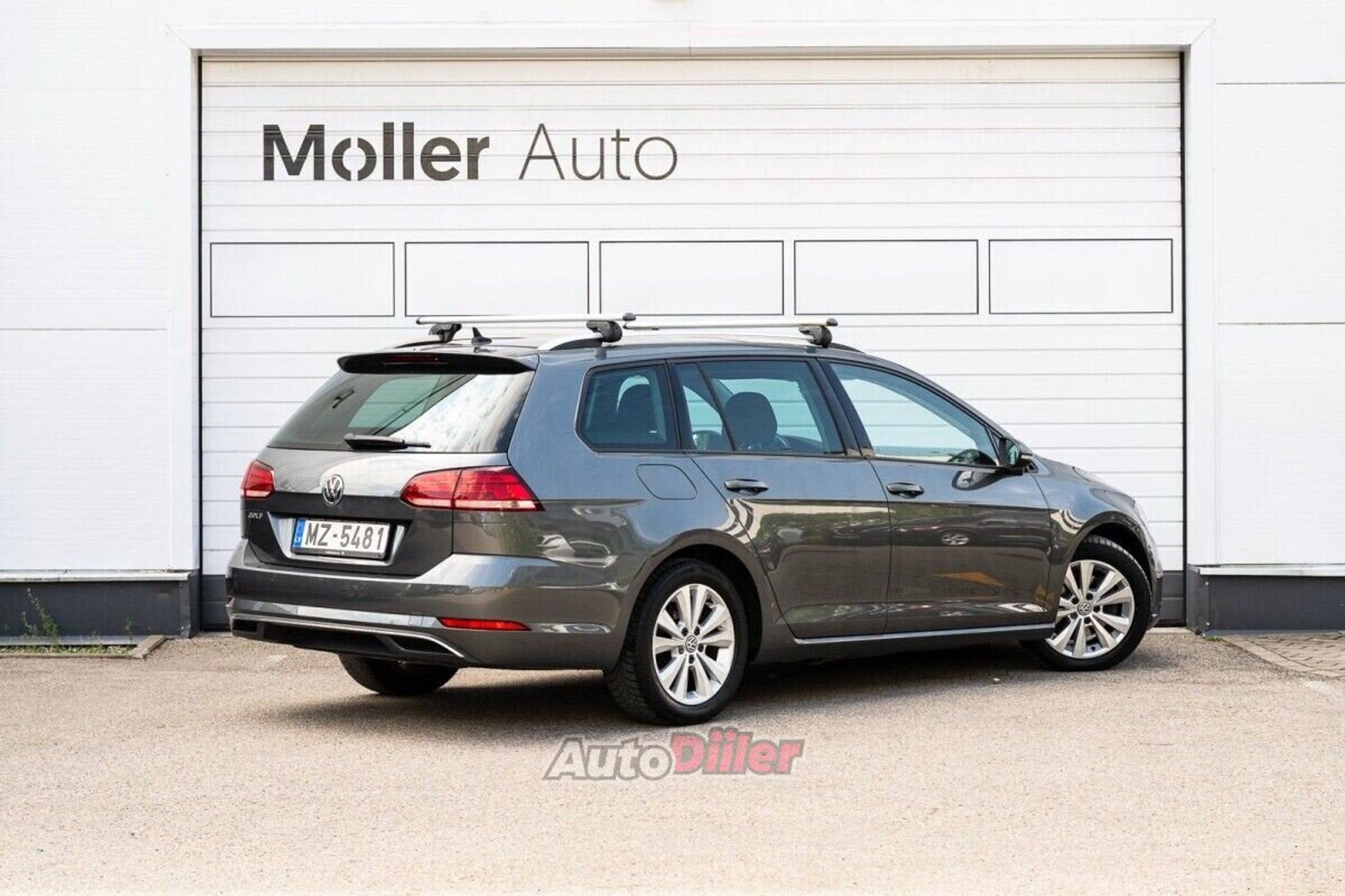 Volkswagen Golf 1.6 85kW 2018, photo 3/10