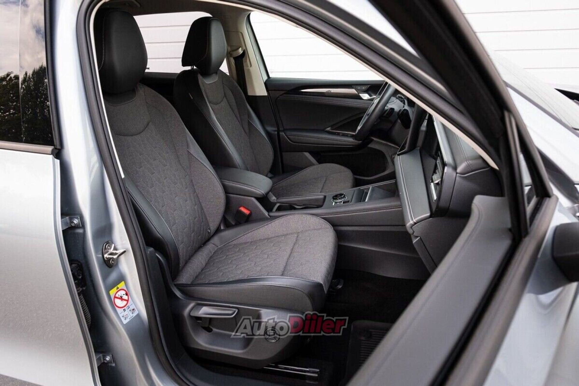 Volkswagen Tiguan 2.0 110kW 2024, kuva 6/10