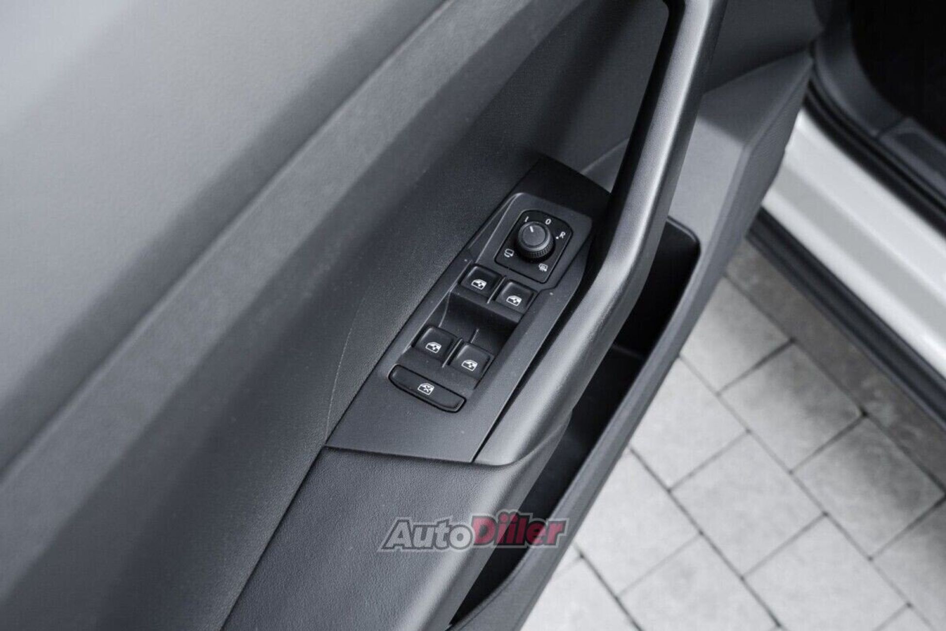 Volkswagen T-Cross 1.0 69kW 2024, photo 7/10