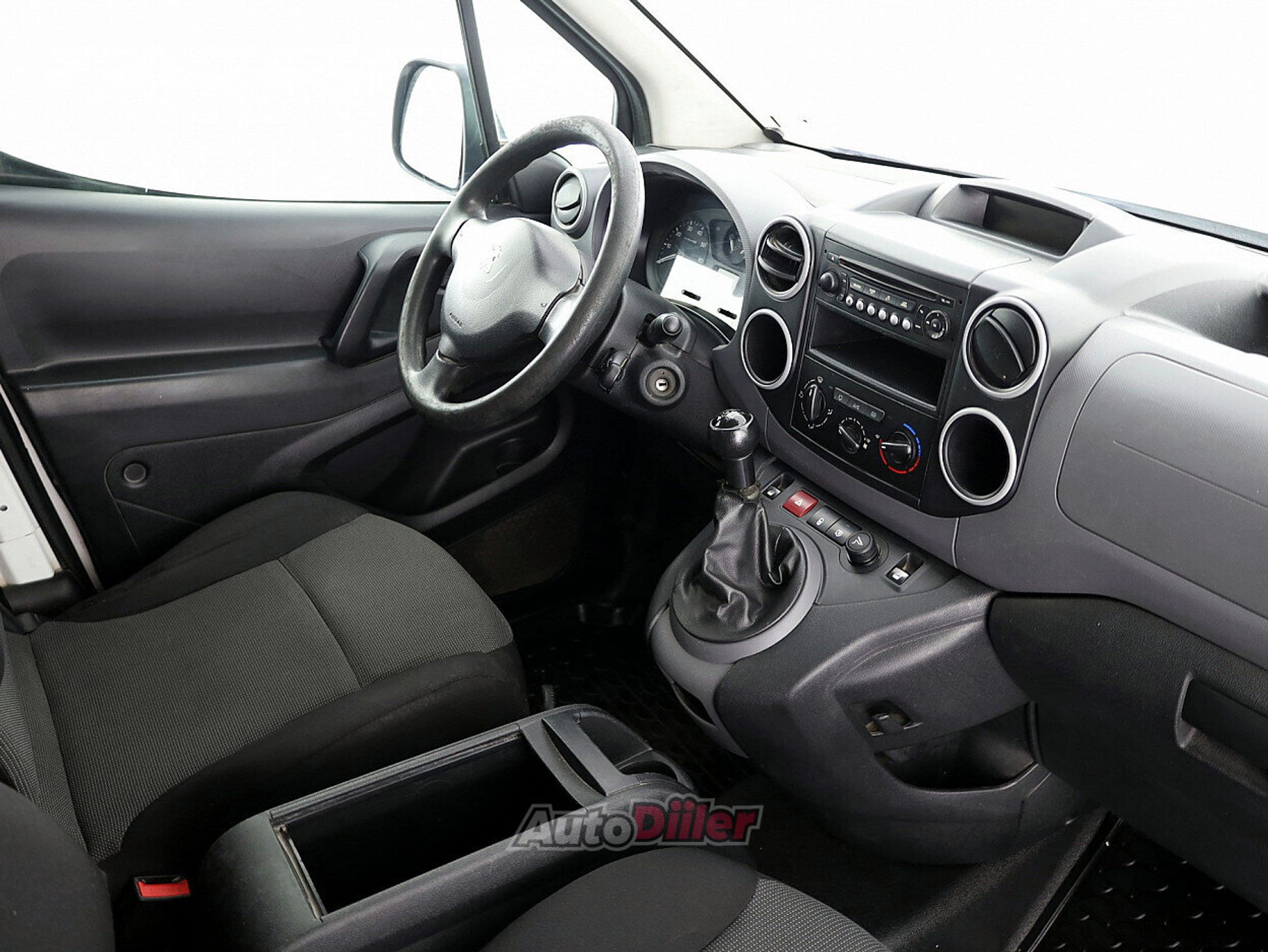 Peugeot Partner 1.6 55kW 2018, kuva 5/8