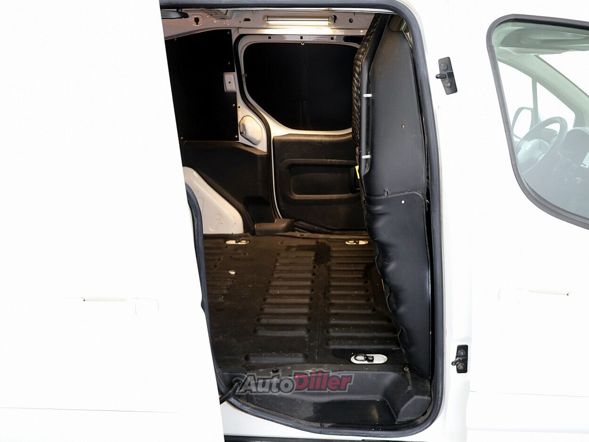 Peugeot Partner 1.6 55kW 2018, kuva 7/8