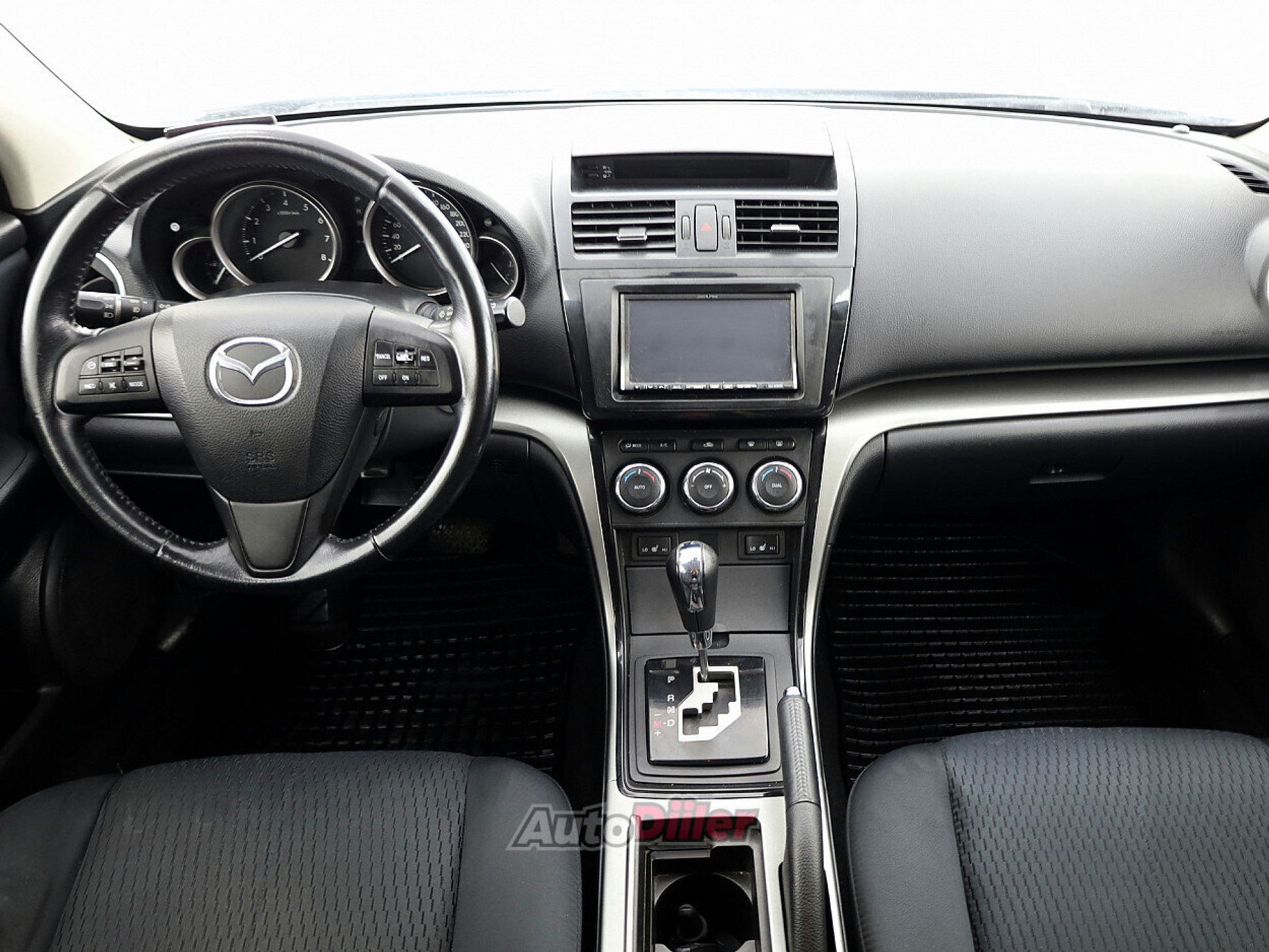 Mazda 6 2.0 114kW 2012, kuva 5/7