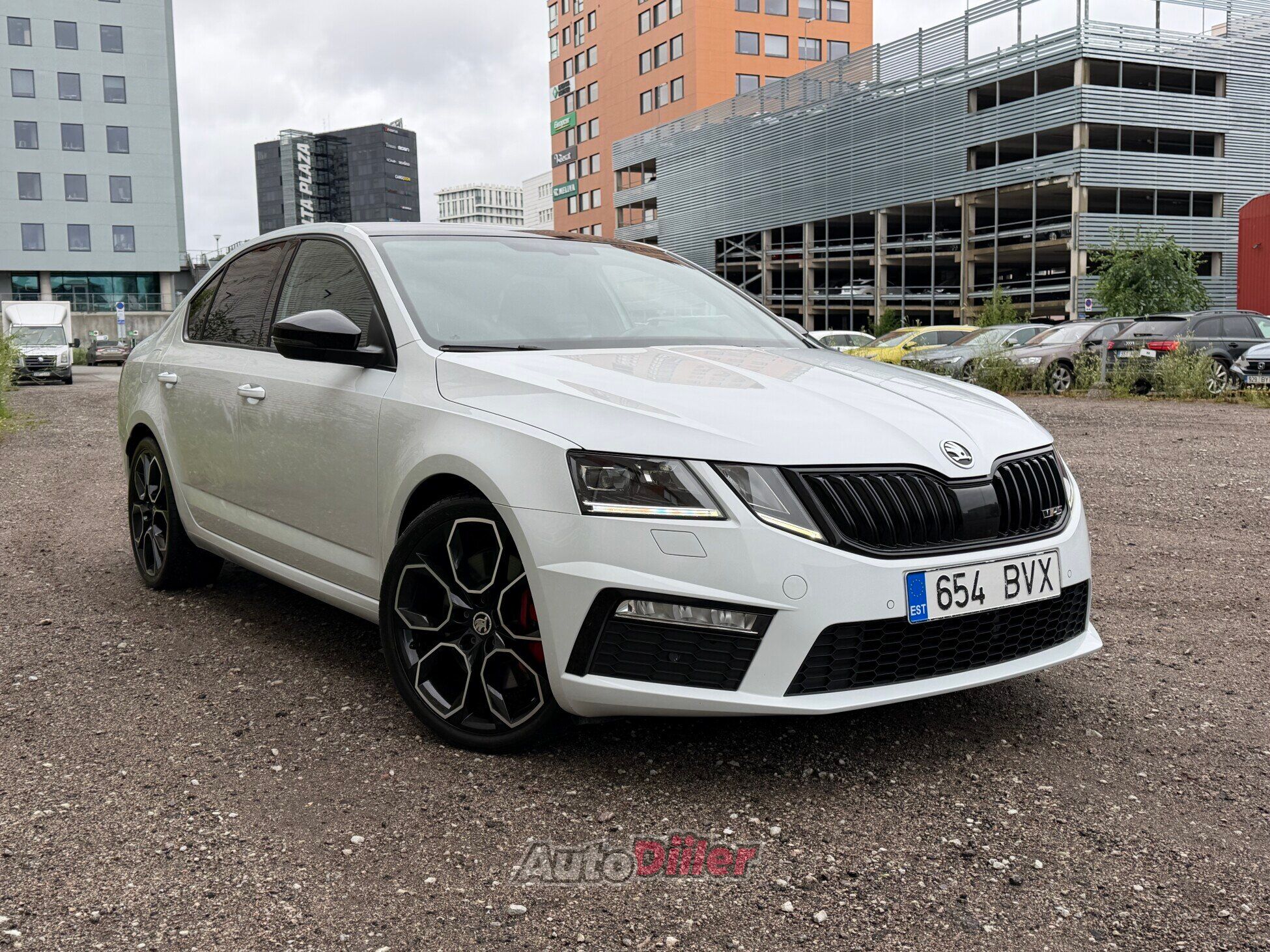 Skoda Octavia RS 2.0 180kW 2018, kuva 4/10