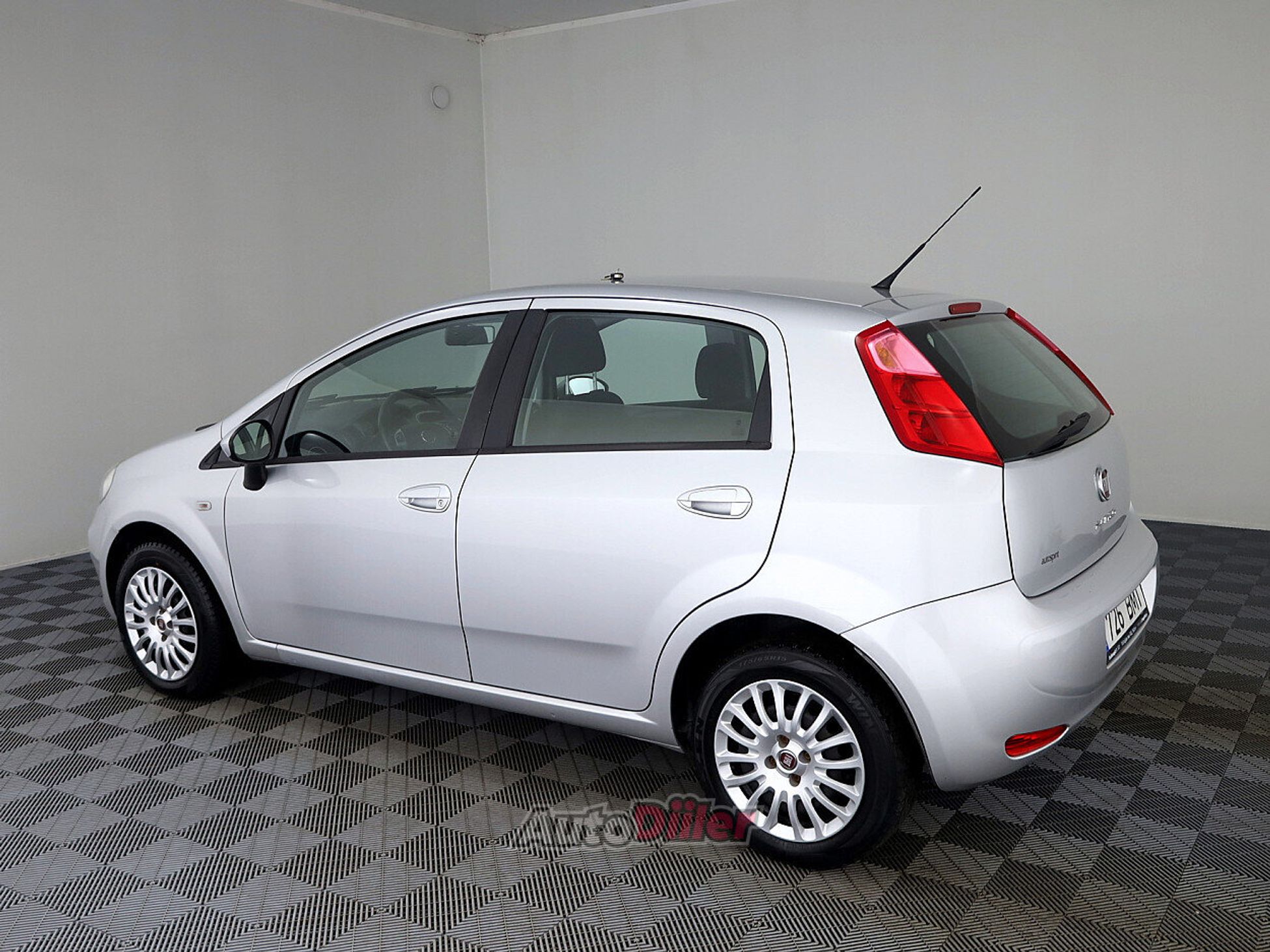 Fiat Punto 1.2 51kW 2014, photo 4/8