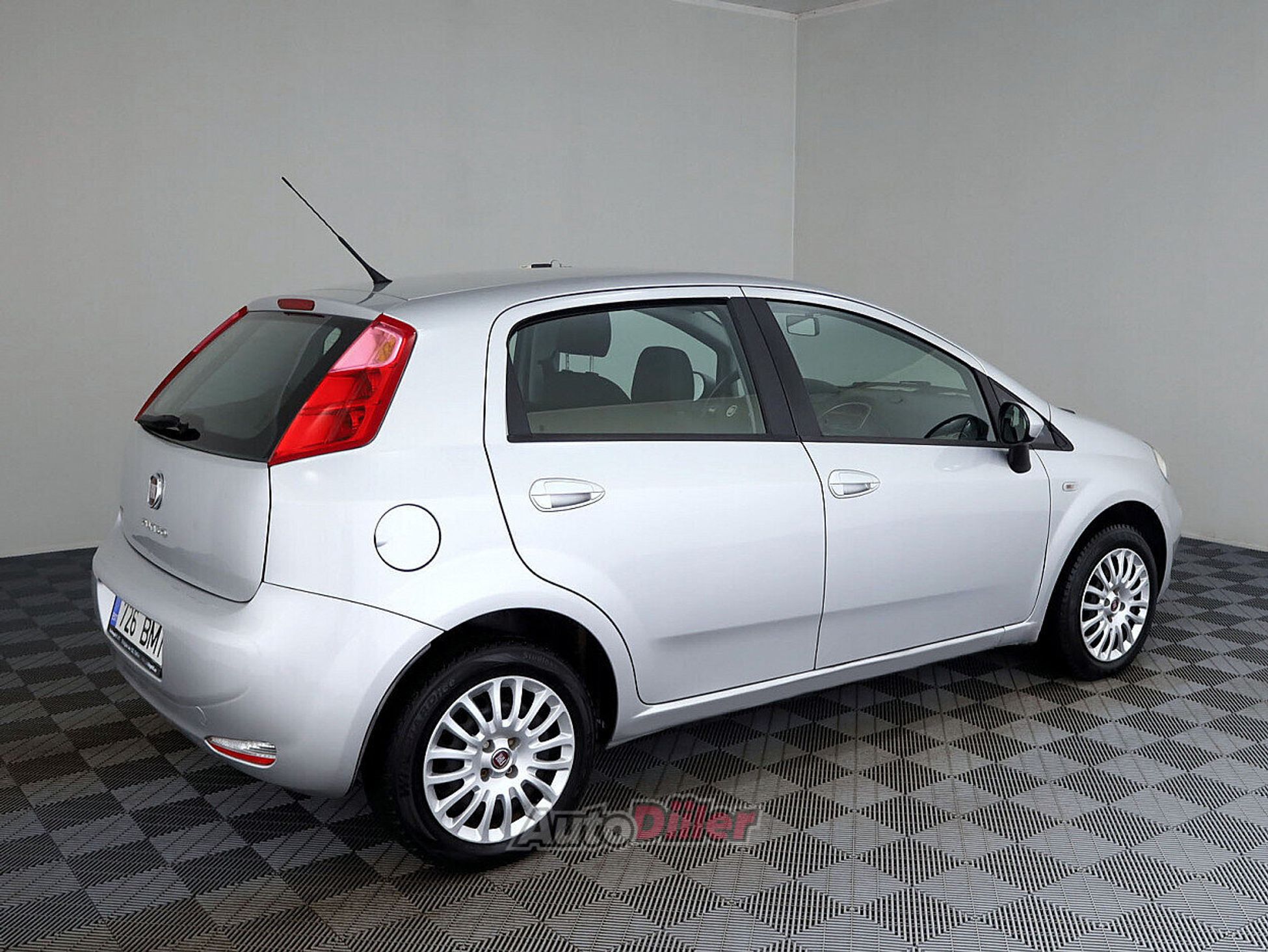 Fiat Punto 1.2 51kW 2014, photo 3/8