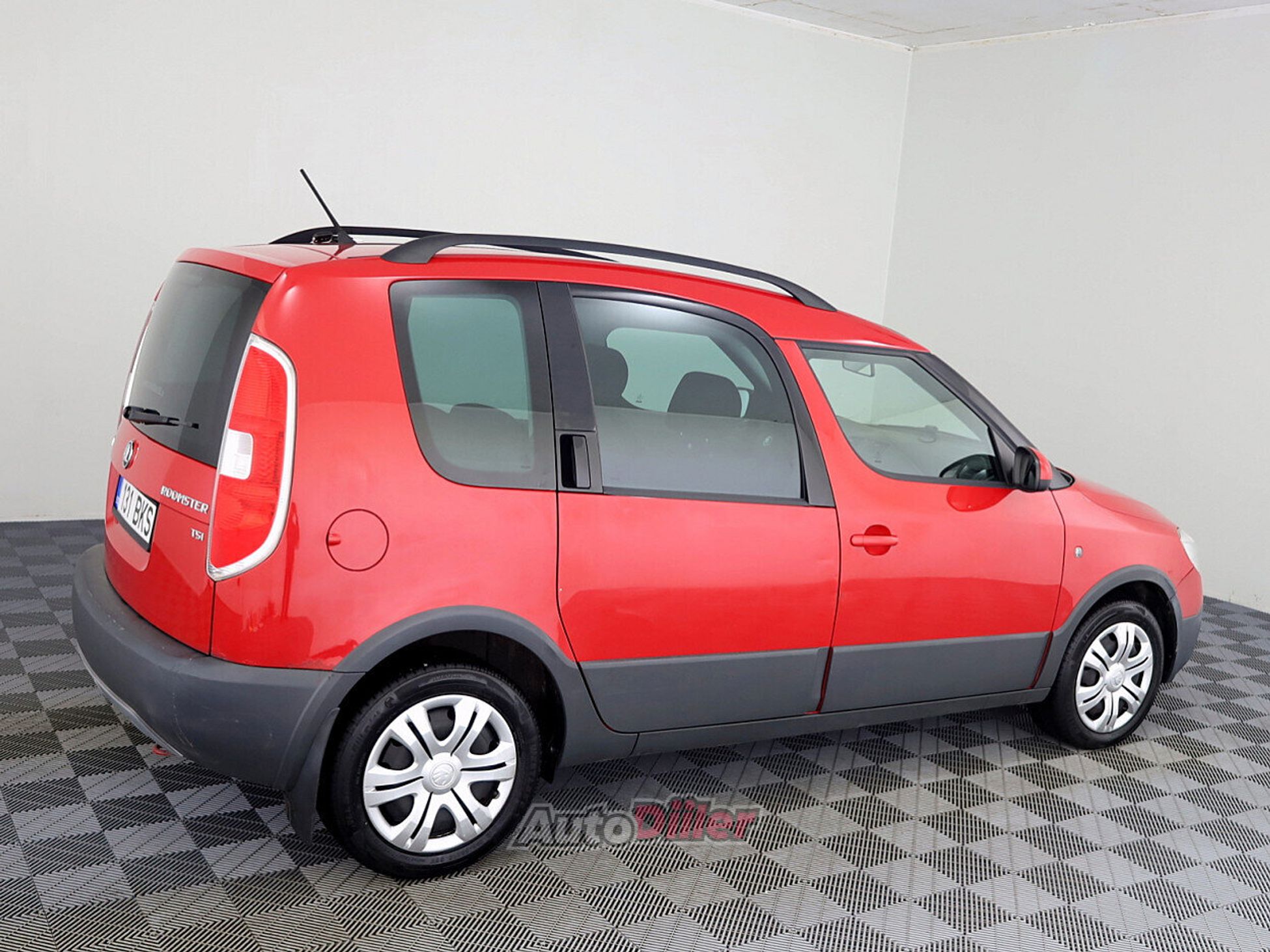 Skoda Roomster 1.2 63kW 2013, kuva 3/7