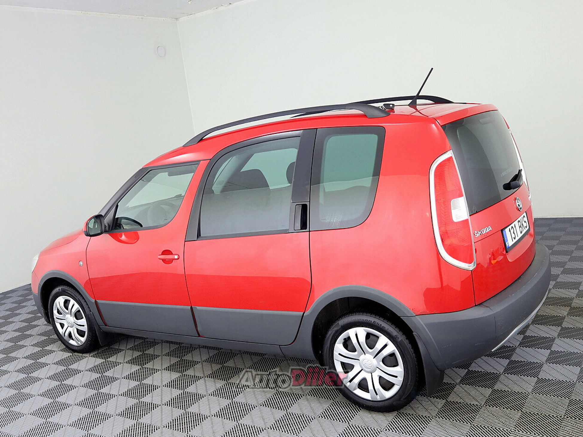 Skoda Roomster 1.2 63kW 2013, kuva 4/7
