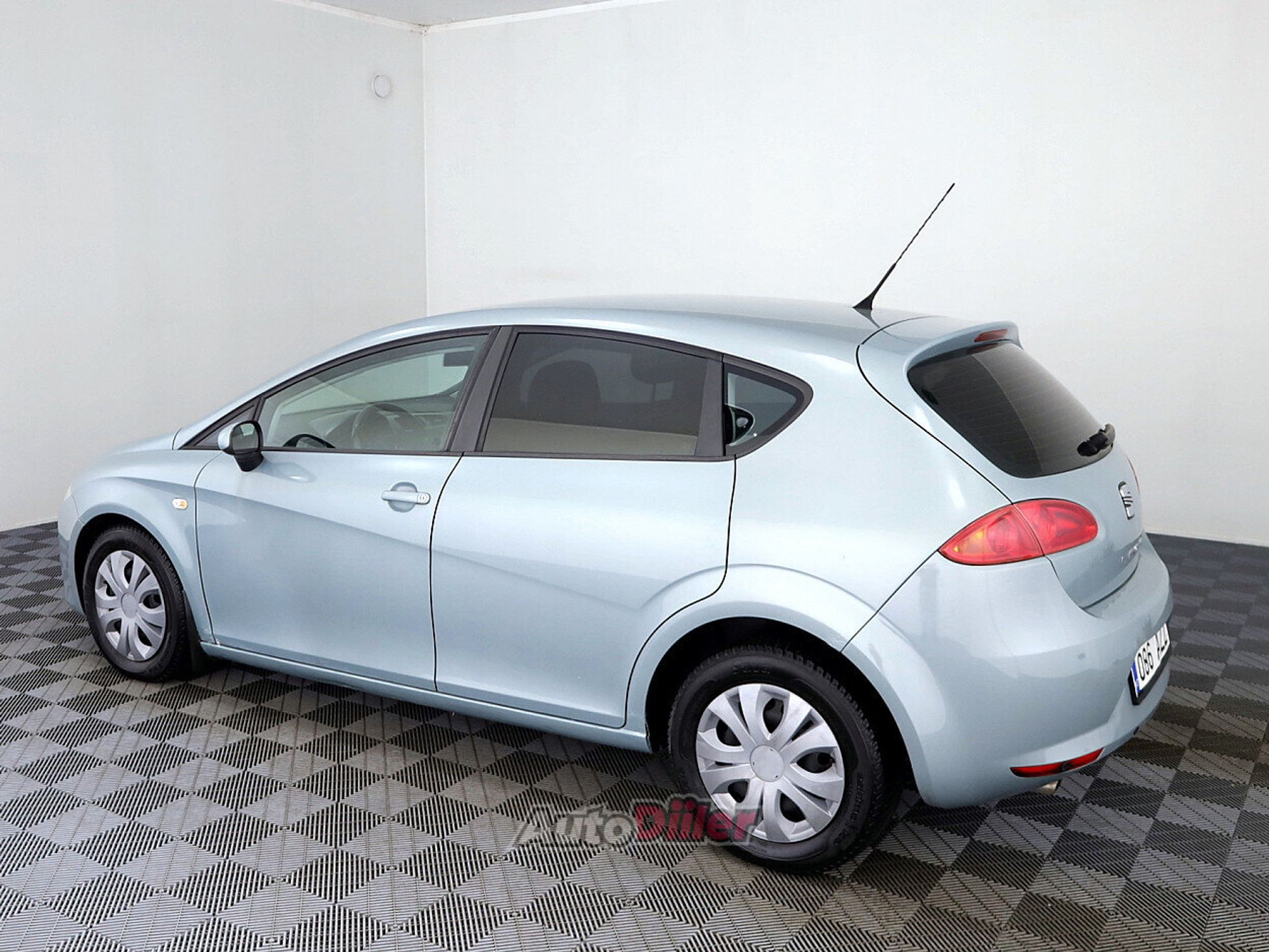 SEAT Leon 1.6 75kW 2007, photo 4/7