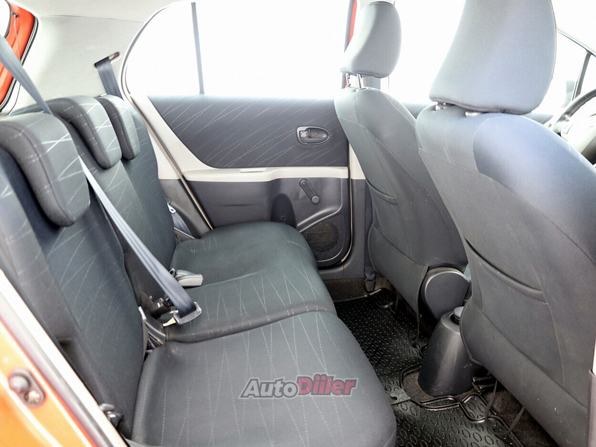 Toyota Yaris 1.3 64kW 2006, photo 7/8