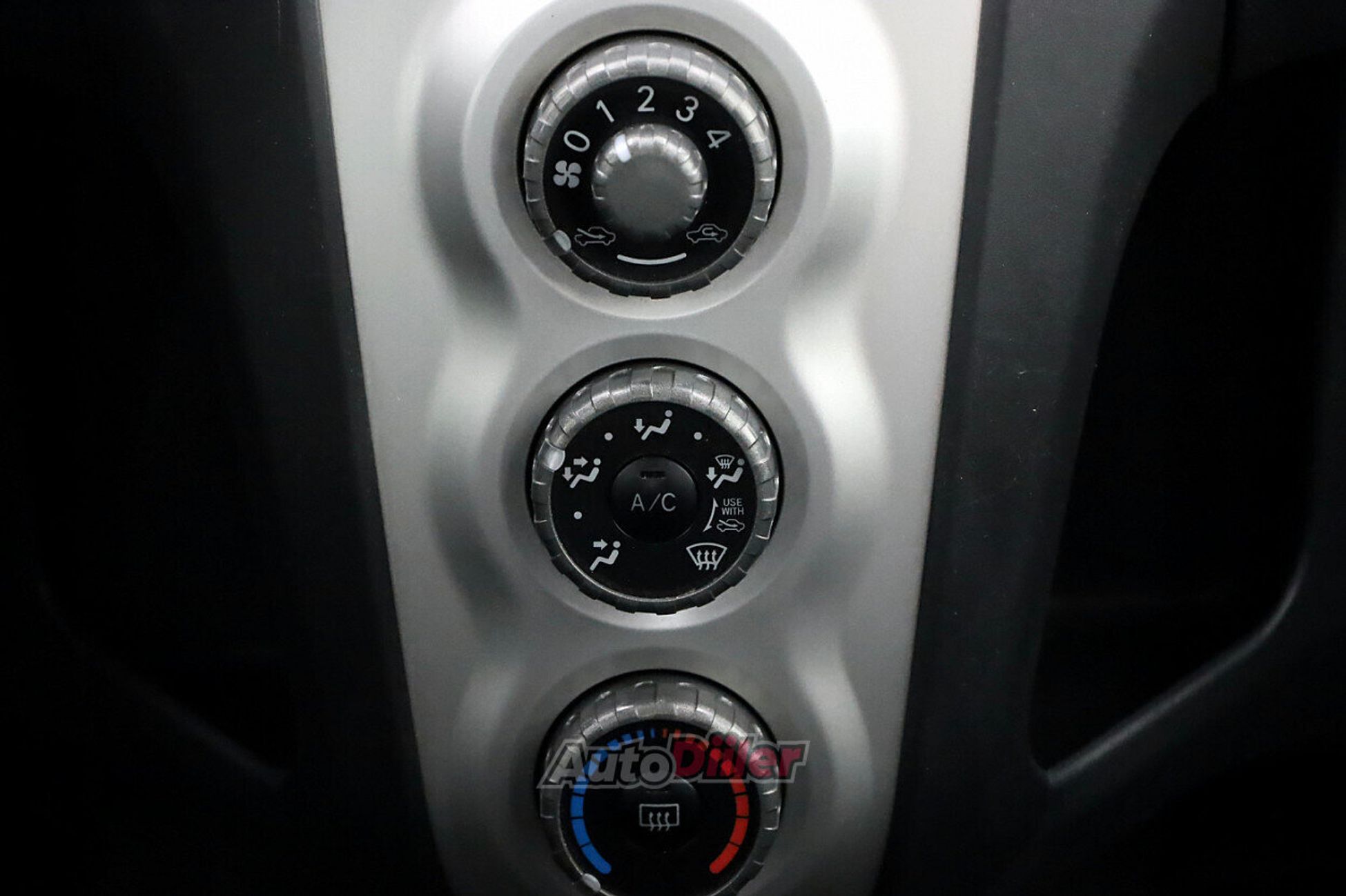 Toyota Yaris 1.3 64kW 2006, photo 8/8