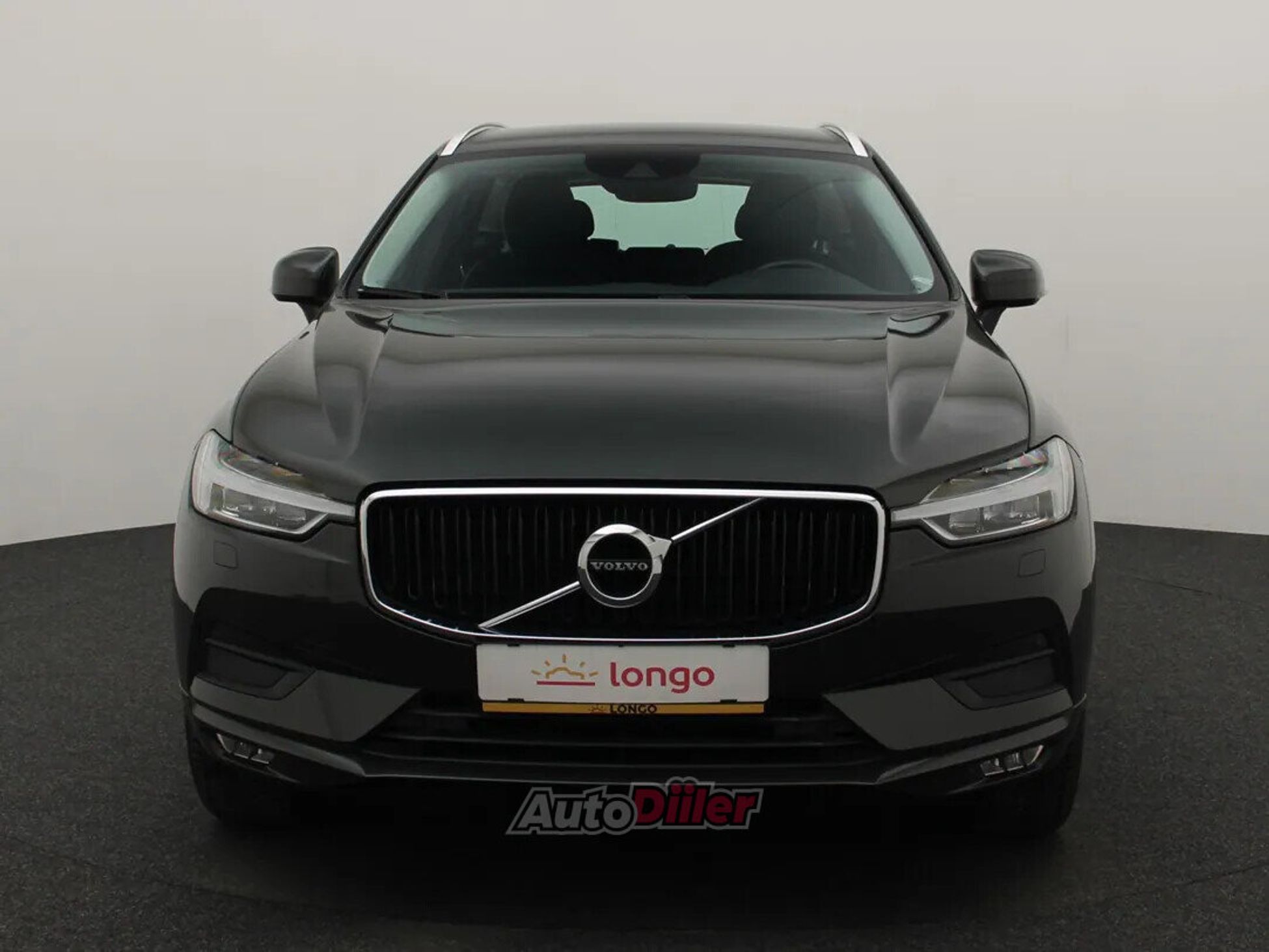 Volvo XC60 Momentum Pro 2.0 140kW 2019, photo 3/10