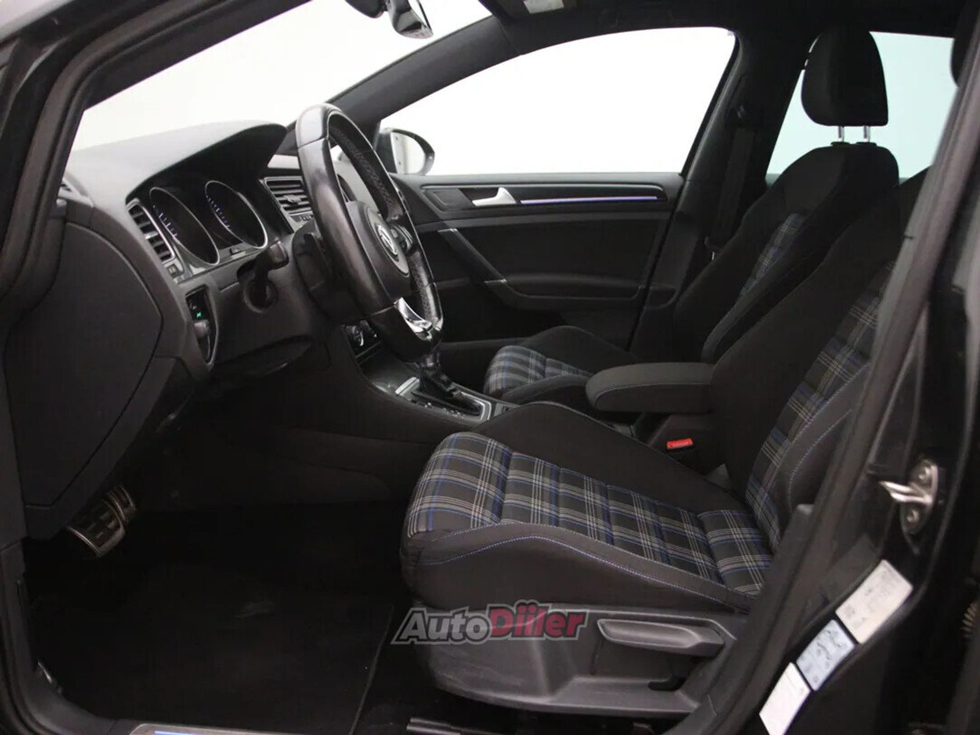 Volkswagen Golf GTE 1.4 150kW 2015, kuva 4/10