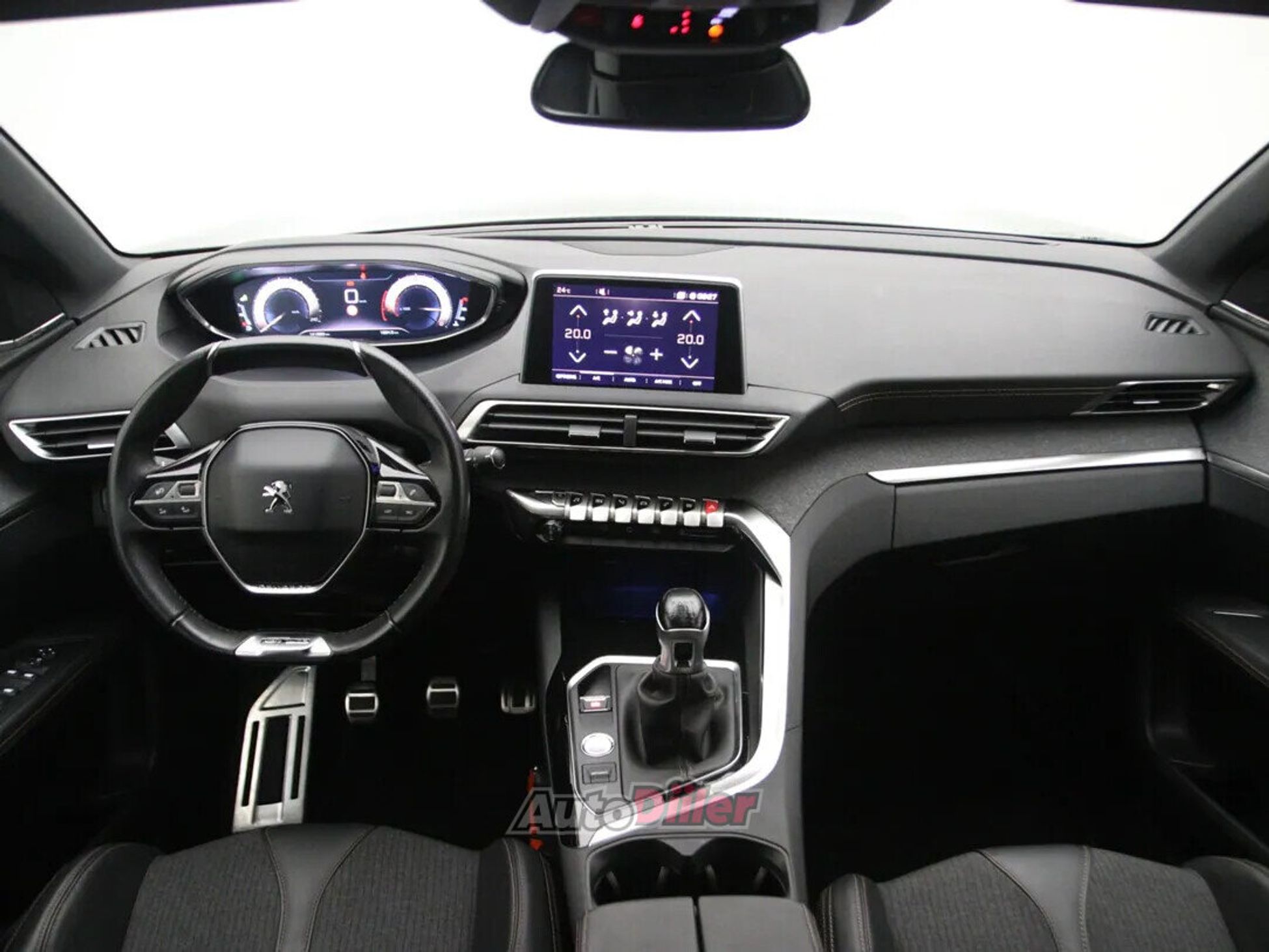 Peugeot 3008 GT Line 1.2 96kW 2017, photo 2/10